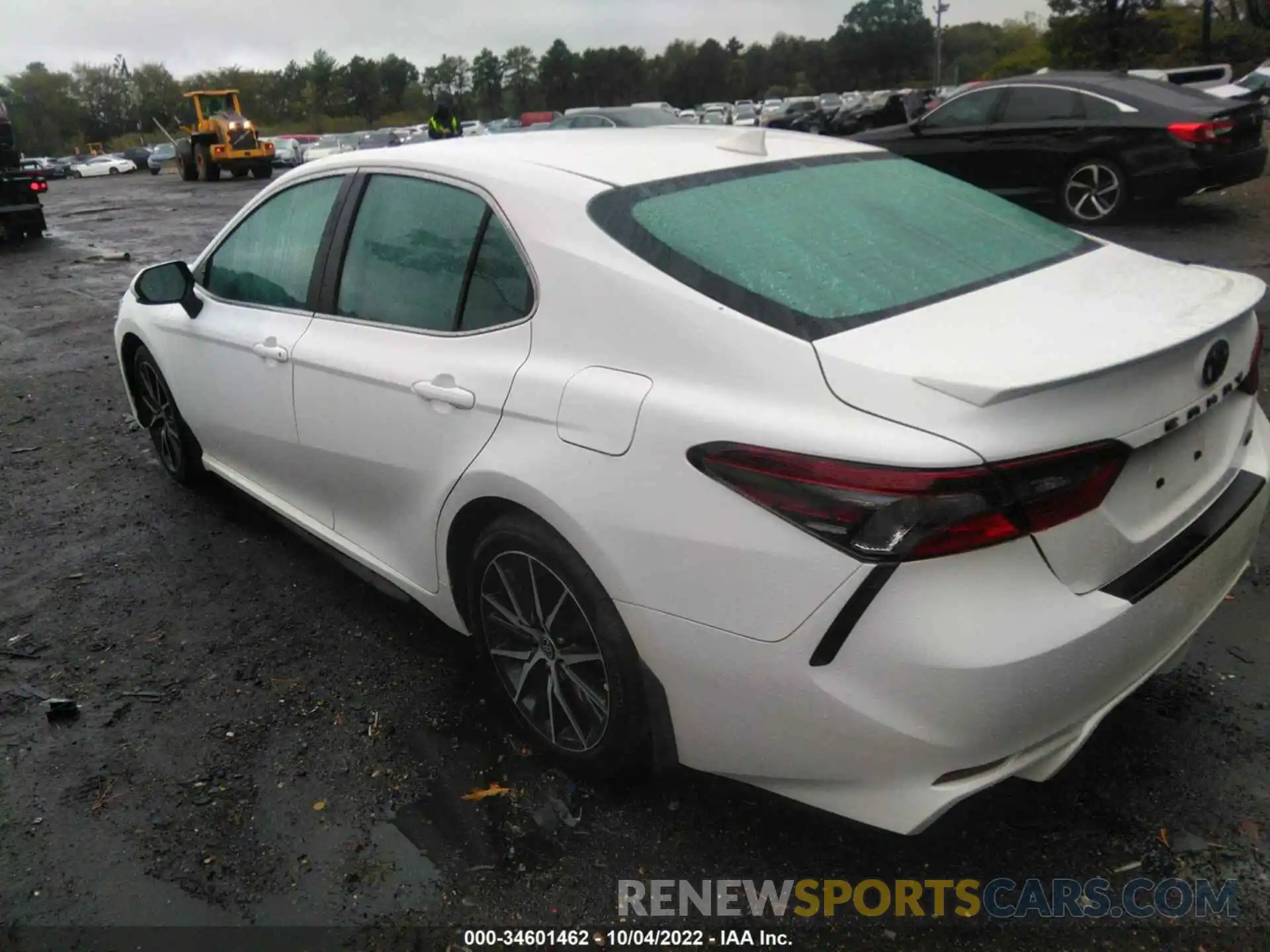 3 Photograph of a damaged car 4T1G11AK0NU621588 TOYOTA CAMRY 2022