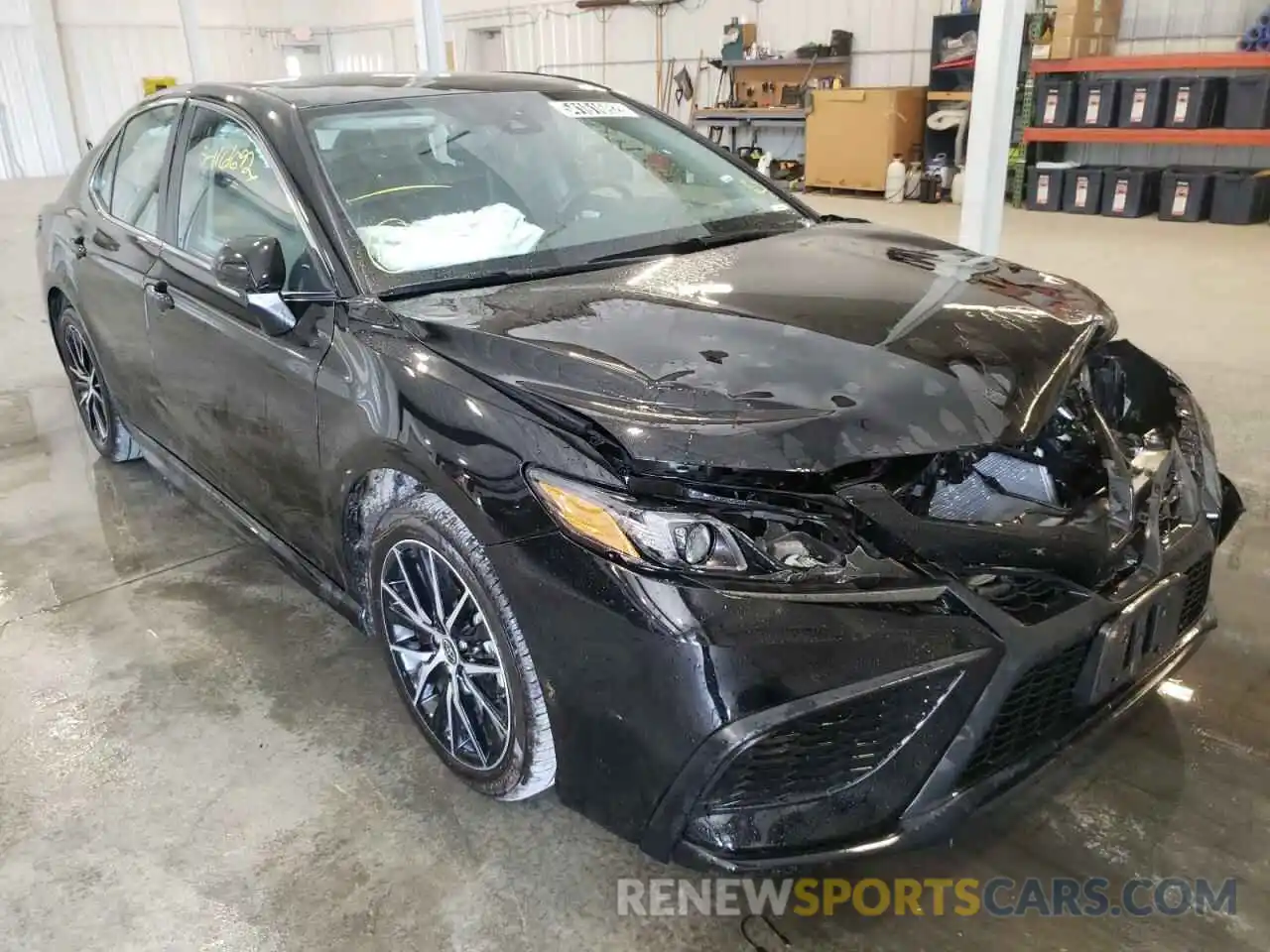 1 Photograph of a damaged car 4T1G11AK0NU623311 TOYOTA CAMRY 2022