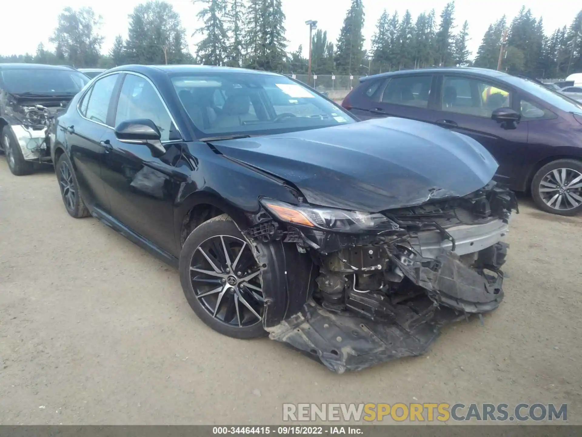 1 Photograph of a damaged car 4T1G11AK0NU623907 TOYOTA CAMRY 2022