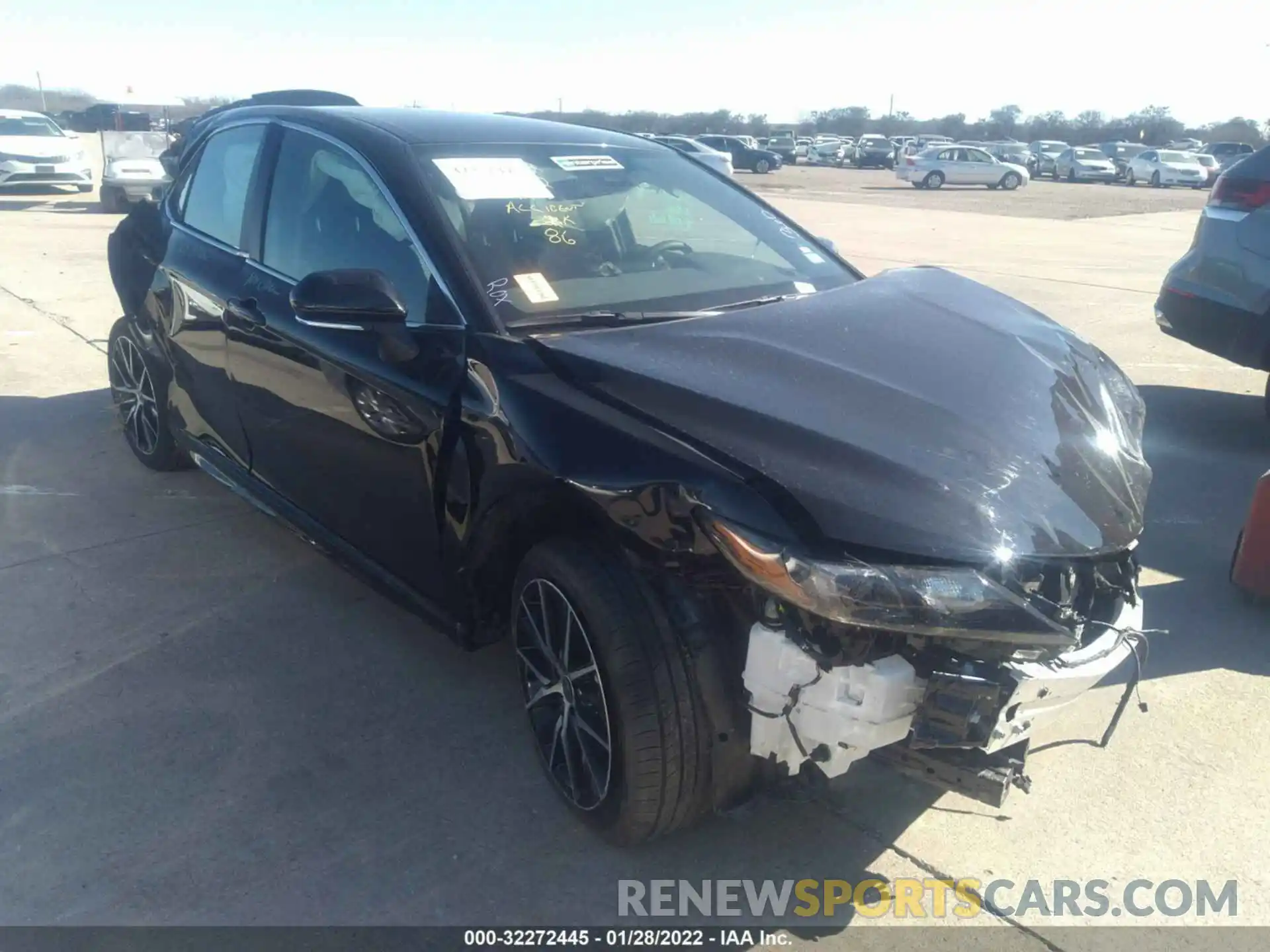 1 Photograph of a damaged car 4T1G11AK0NU630257 TOYOTA CAMRY 2022