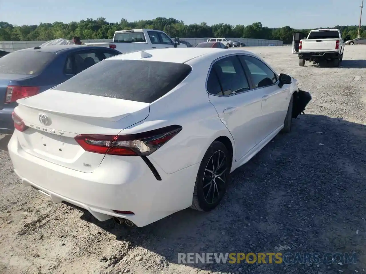 4 Photograph of a damaged car 4T1G11AK0NU630789 TOYOTA CAMRY 2022