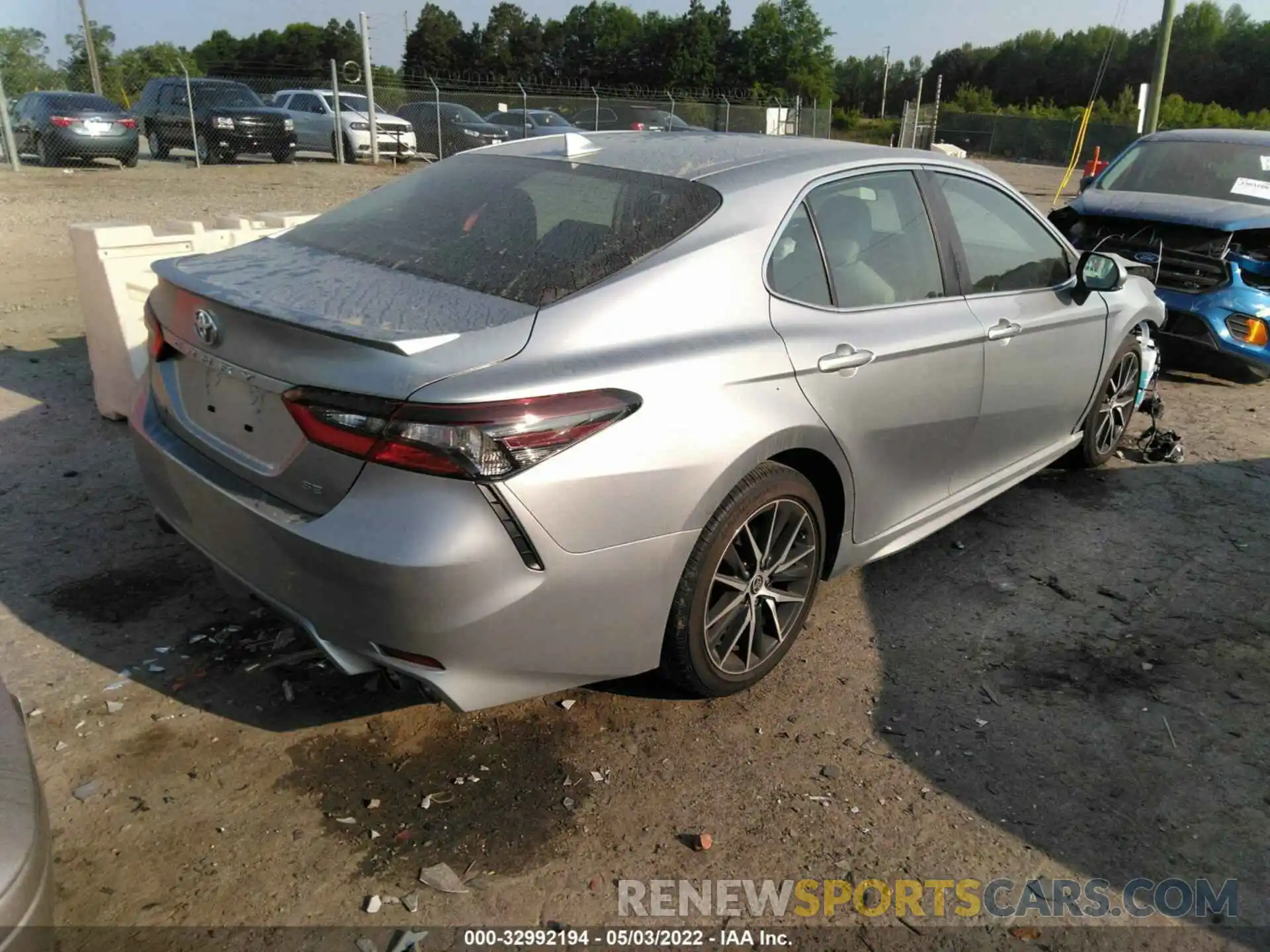 4 Photograph of a damaged car 4T1G11AK0NU634776 TOYOTA CAMRY 2022