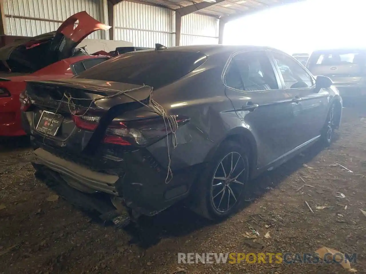 4 Photograph of a damaged car 4T1G11AK0NU646295 TOYOTA CAMRY 2022