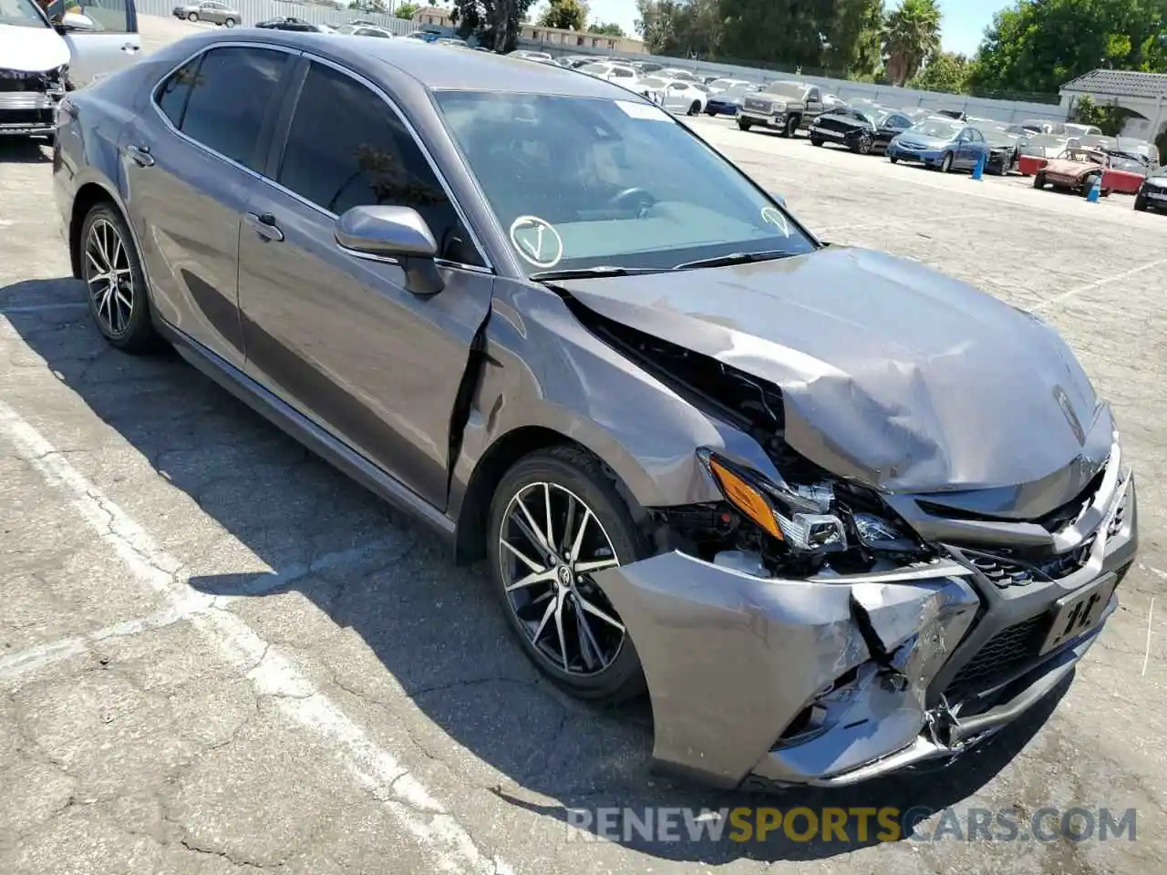 1 Photograph of a damaged car 4T1G11AK0NU650685 TOYOTA CAMRY 2022