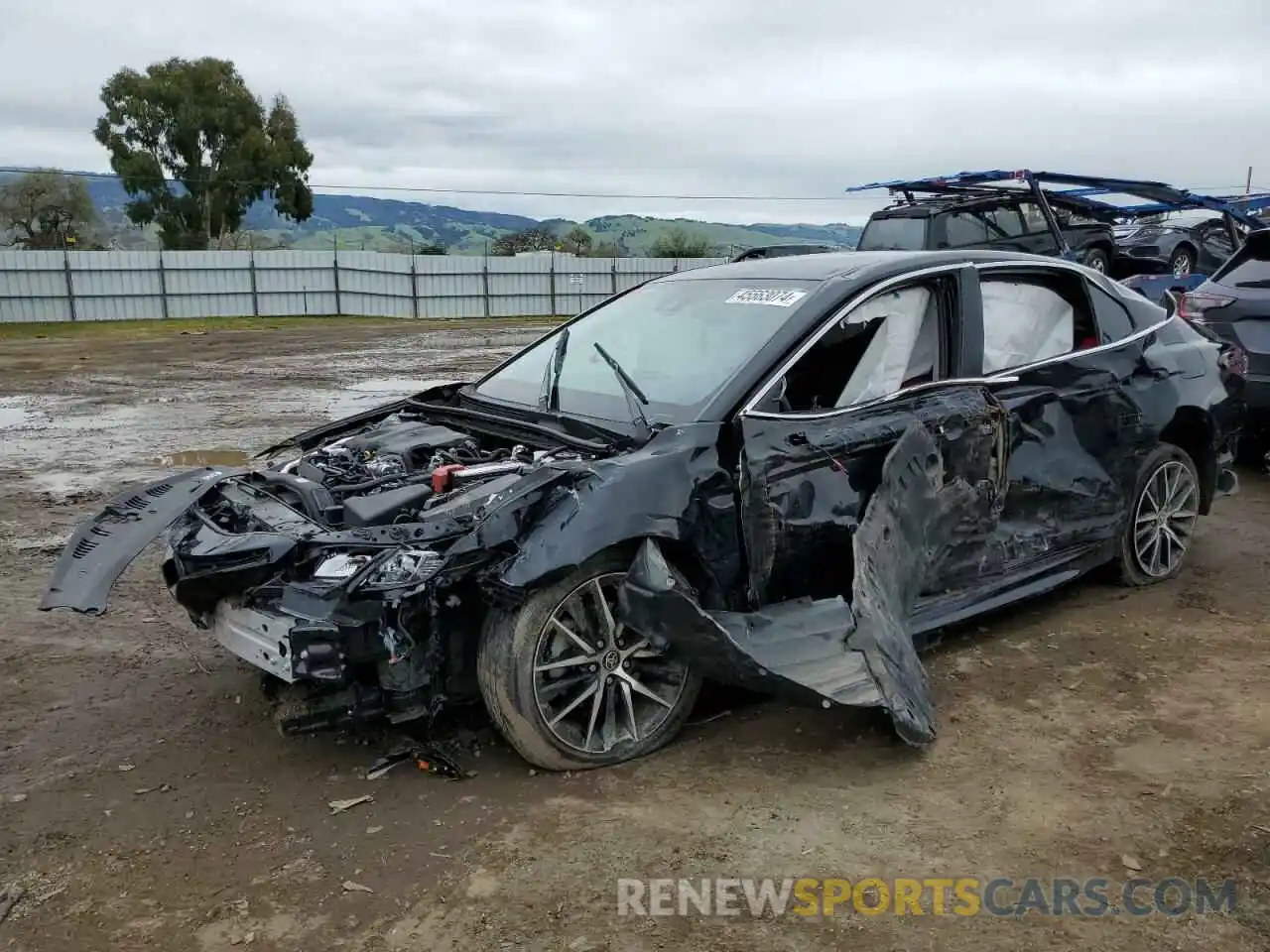 1 Photograph of a damaged car 4T1G11AK0NU708746 TOYOTA CAMRY 2022