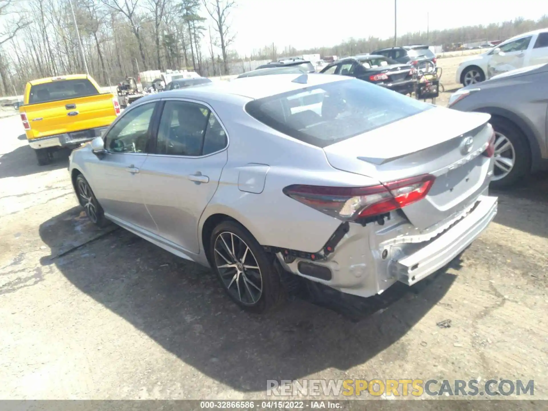 3 Photograph of a damaged car 4T1G11AK1NU011621 TOYOTA CAMRY 2022