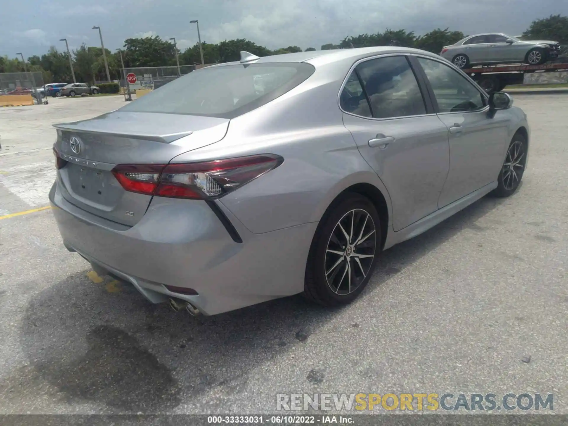 4 Photograph of a damaged car 4T1G11AK1NU028130 TOYOTA CAMRY 2022