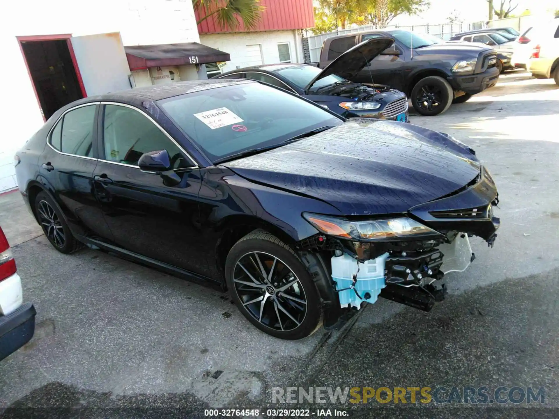 1 Photograph of a damaged car 4T1G11AK1NU622426 TOYOTA CAMRY 2022