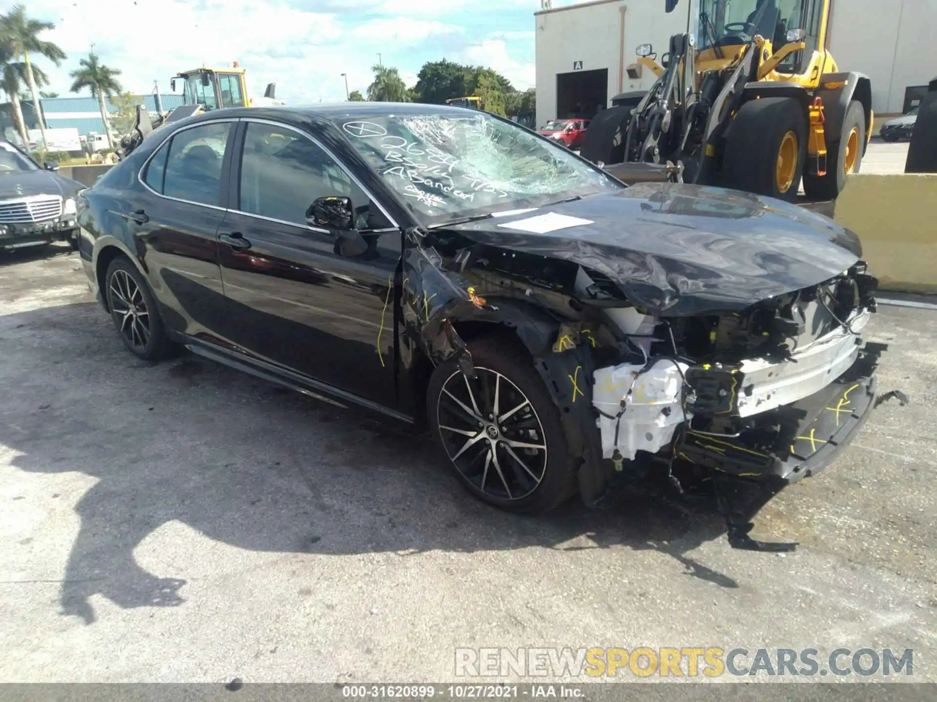 1 Photograph of a damaged car 4T1G11AK1NU622684 TOYOTA CAMRY 2022