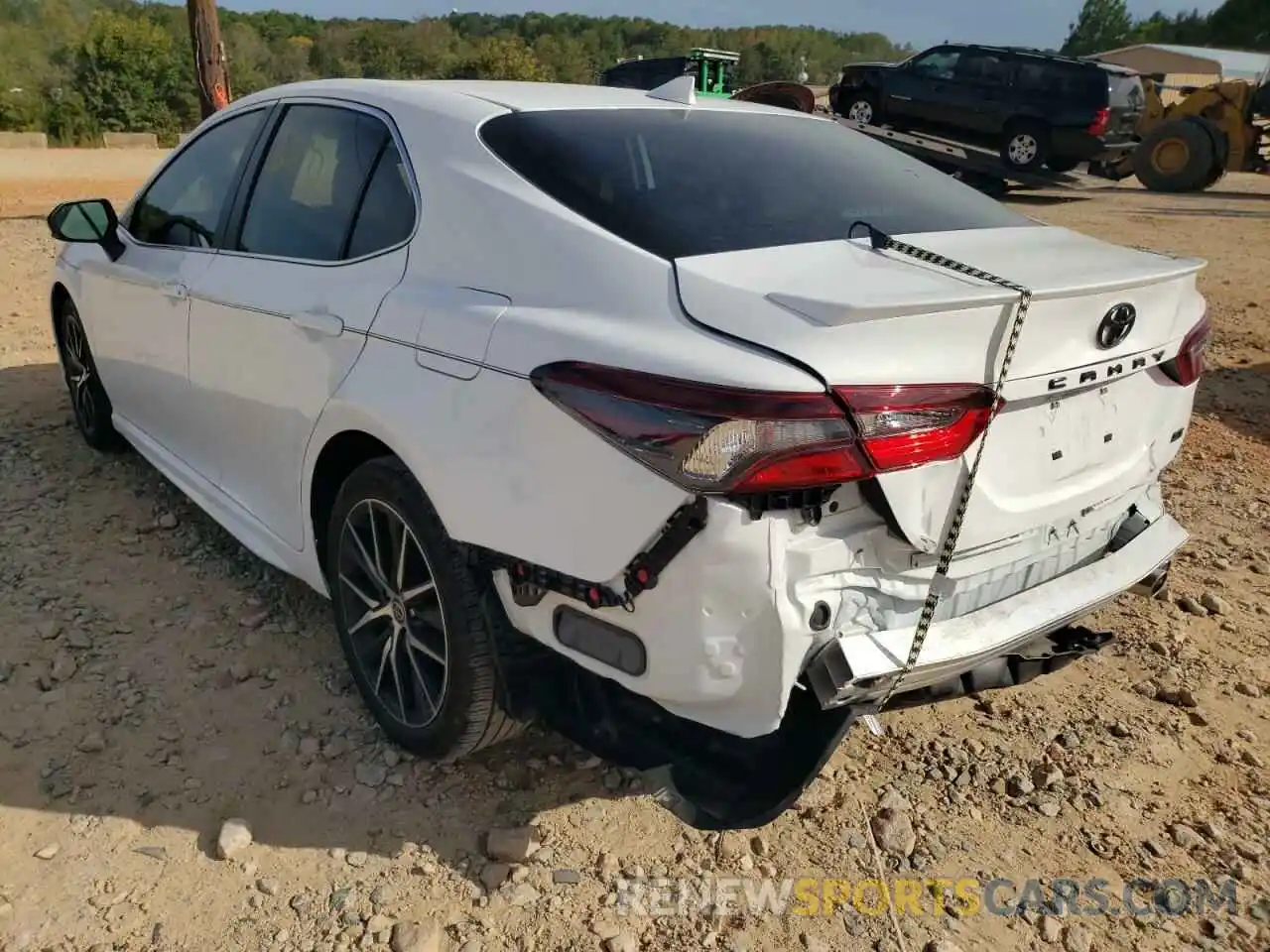 3 Photograph of a damaged car 4T1G11AK1NU645334 TOYOTA CAMRY 2022