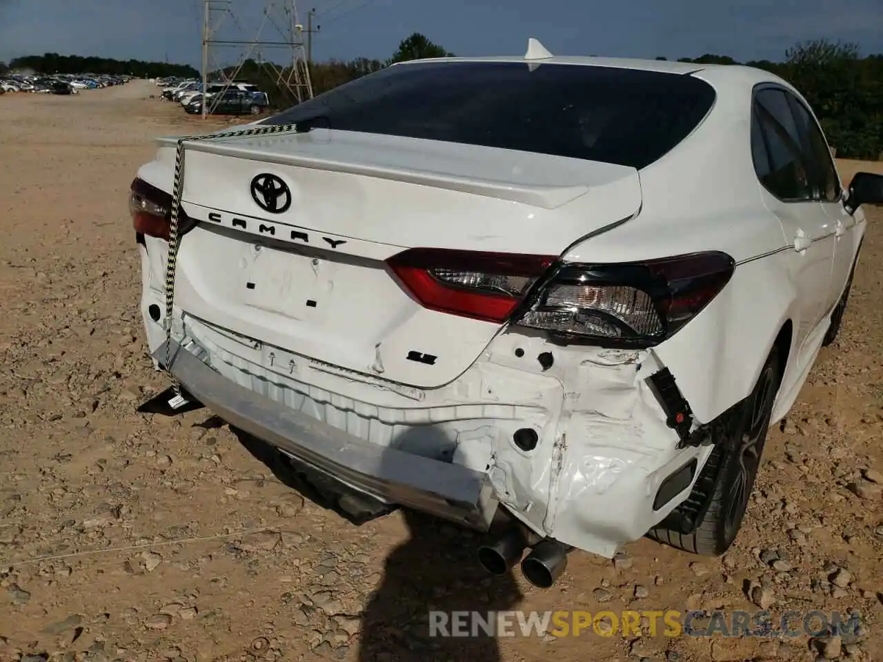 9 Photograph of a damaged car 4T1G11AK1NU645334 TOYOTA CAMRY 2022