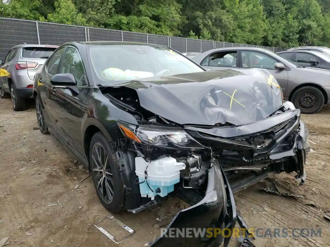 1 Photograph of a damaged car 4T1G11AK1NU668869 TOYOTA CAMRY 2022