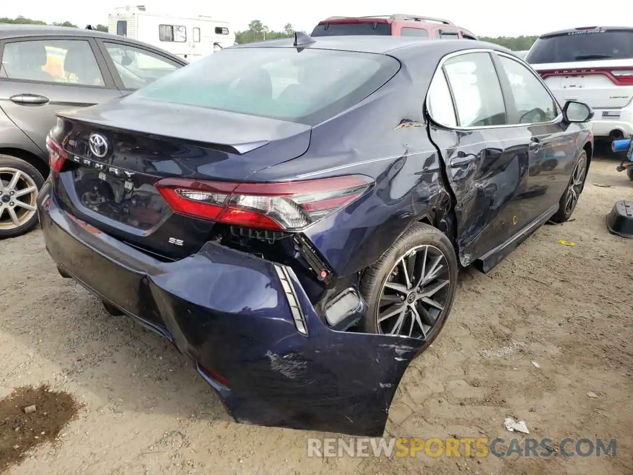 4 Photograph of a damaged car 4T1G11AK1NU684053 TOYOTA CAMRY 2022