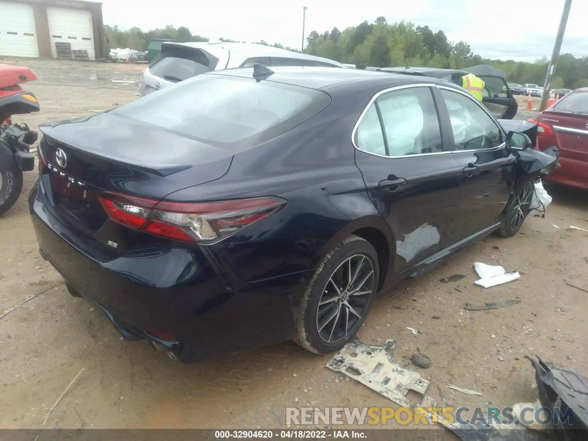 4 Photograph of a damaged car 4T1G11AK2NU017881 TOYOTA CAMRY 2022