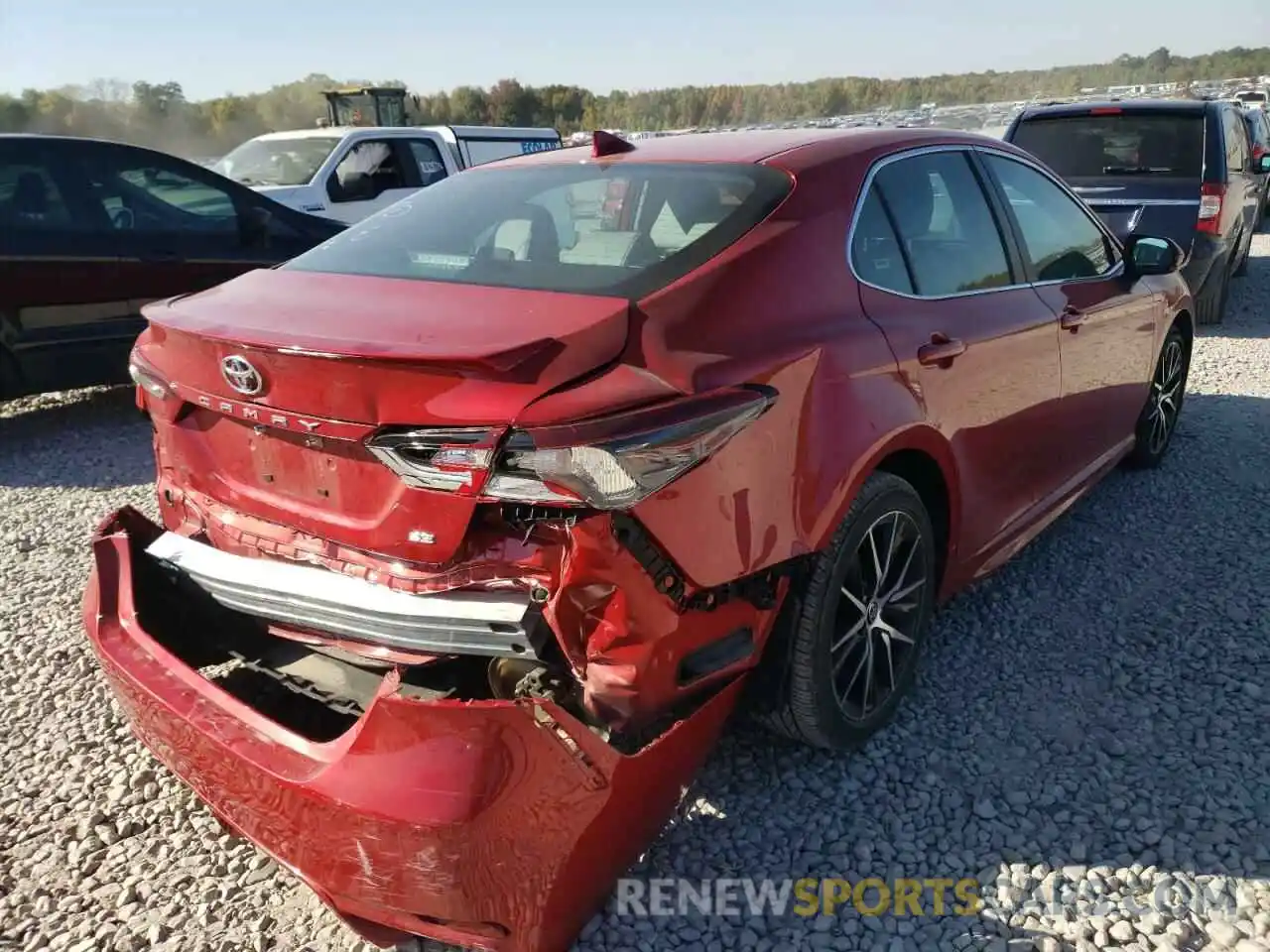 4 Photograph of a damaged car 4T1G11AK2NU032221 TOYOTA CAMRY 2022