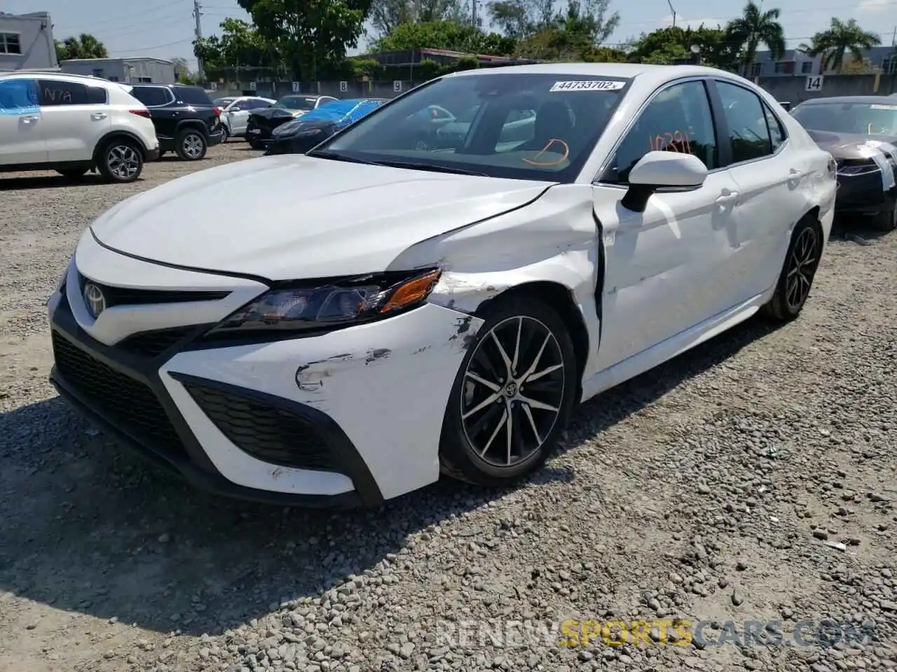 2 Photograph of a damaged car 4T1G11AK2NU618479 TOYOTA CAMRY 2022