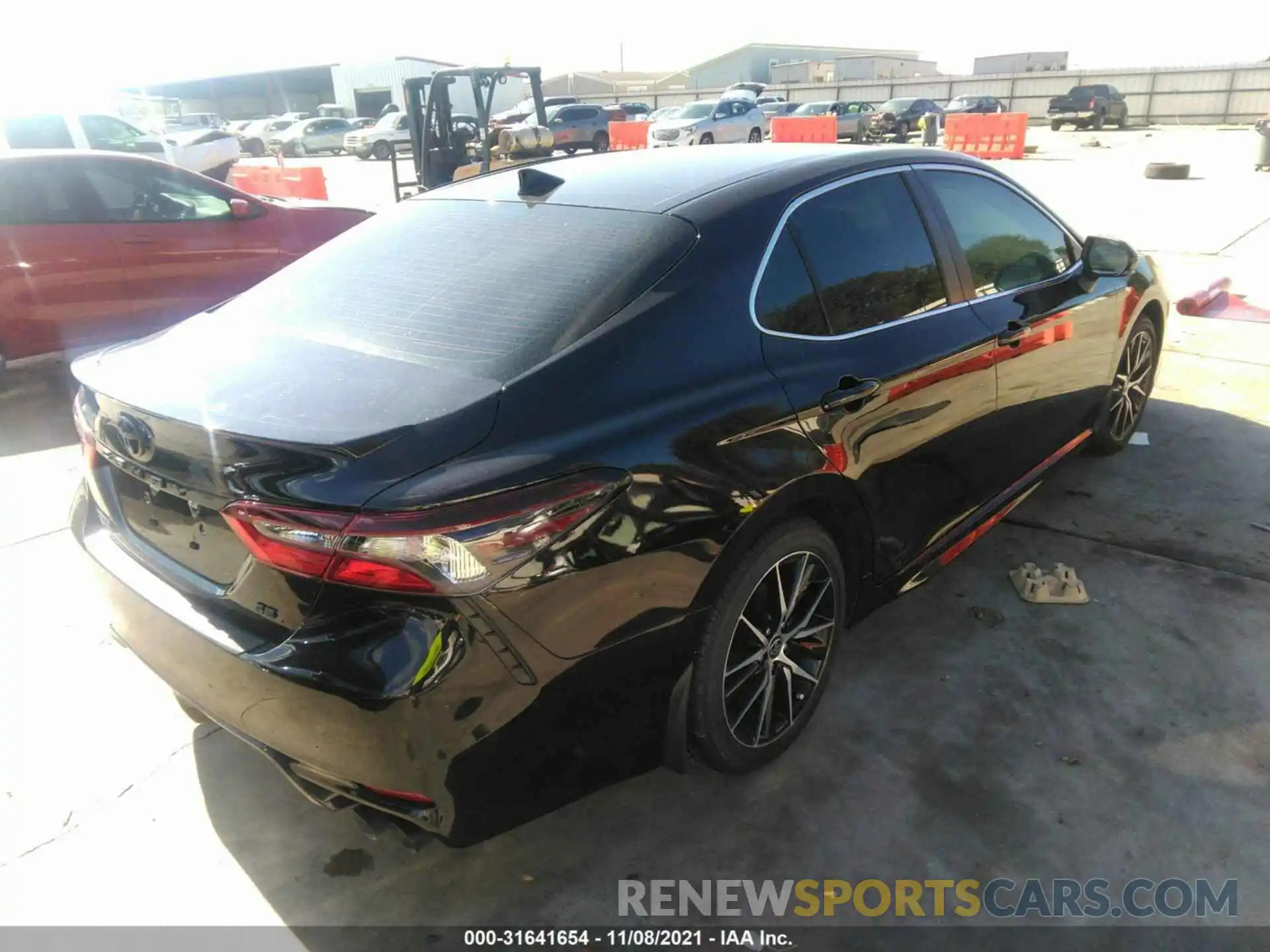 4 Фотография поврежденного автомобиля 4T1G11AK2NU623875 TOYOTA CAMRY 2022