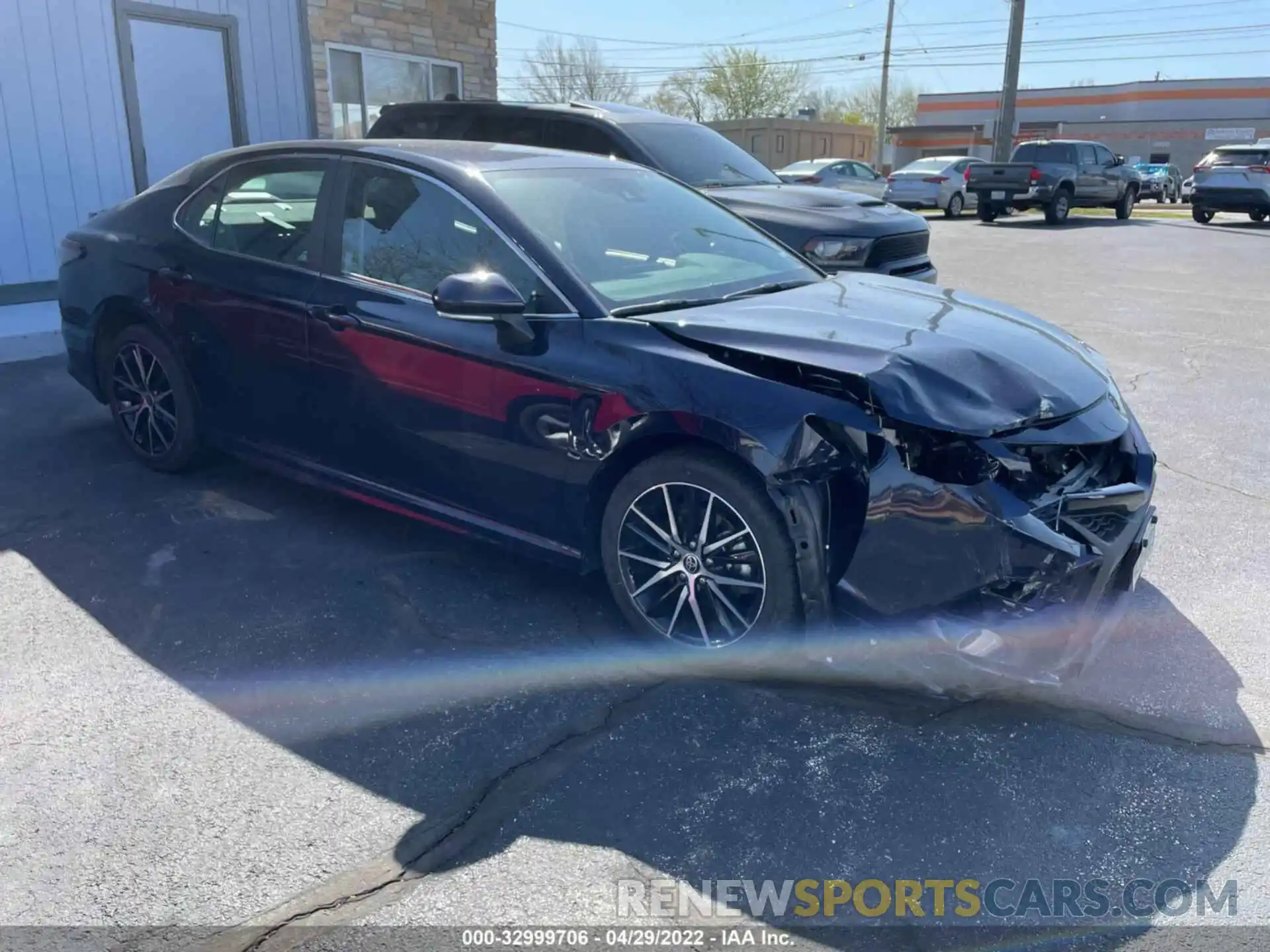 1 Photograph of a damaged car 4T1G11AK2NU626503 TOYOTA CAMRY 2022