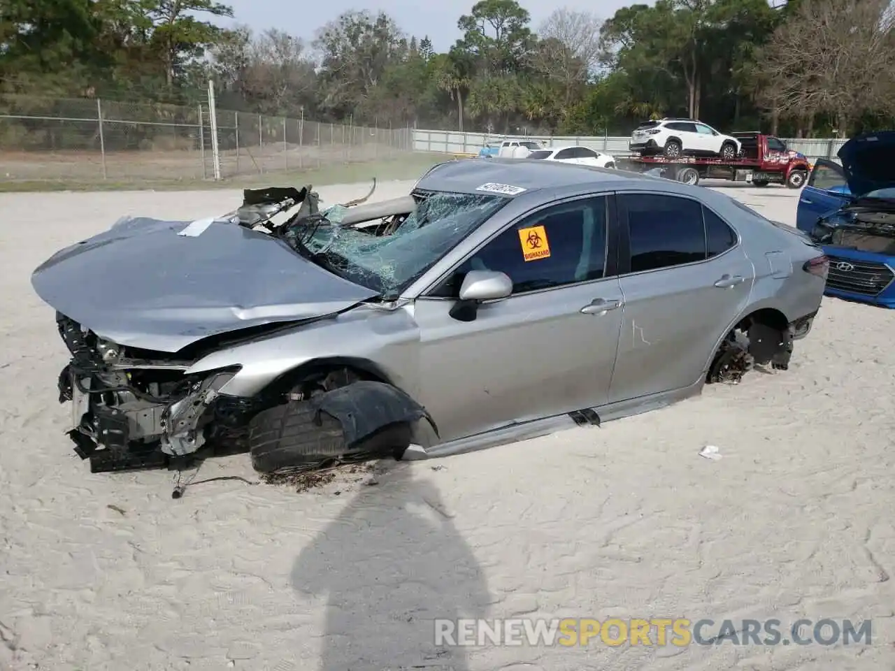 1 Photograph of a damaged car 4T1G11AK2NU631796 TOYOTA CAMRY 2022