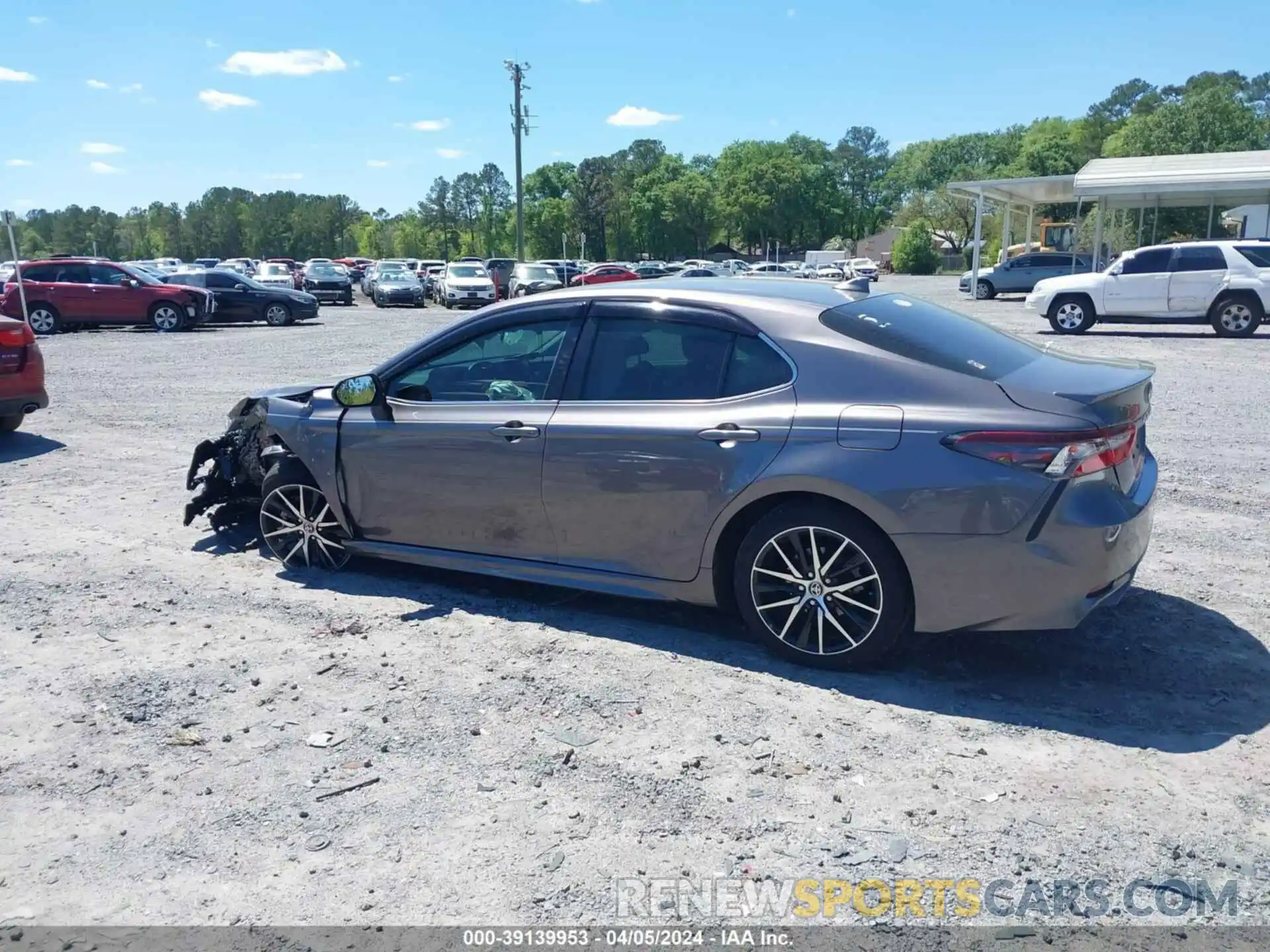 3 Photograph of a damaged car 4T1G11AK2NU645424 TOYOTA CAMRY 2022