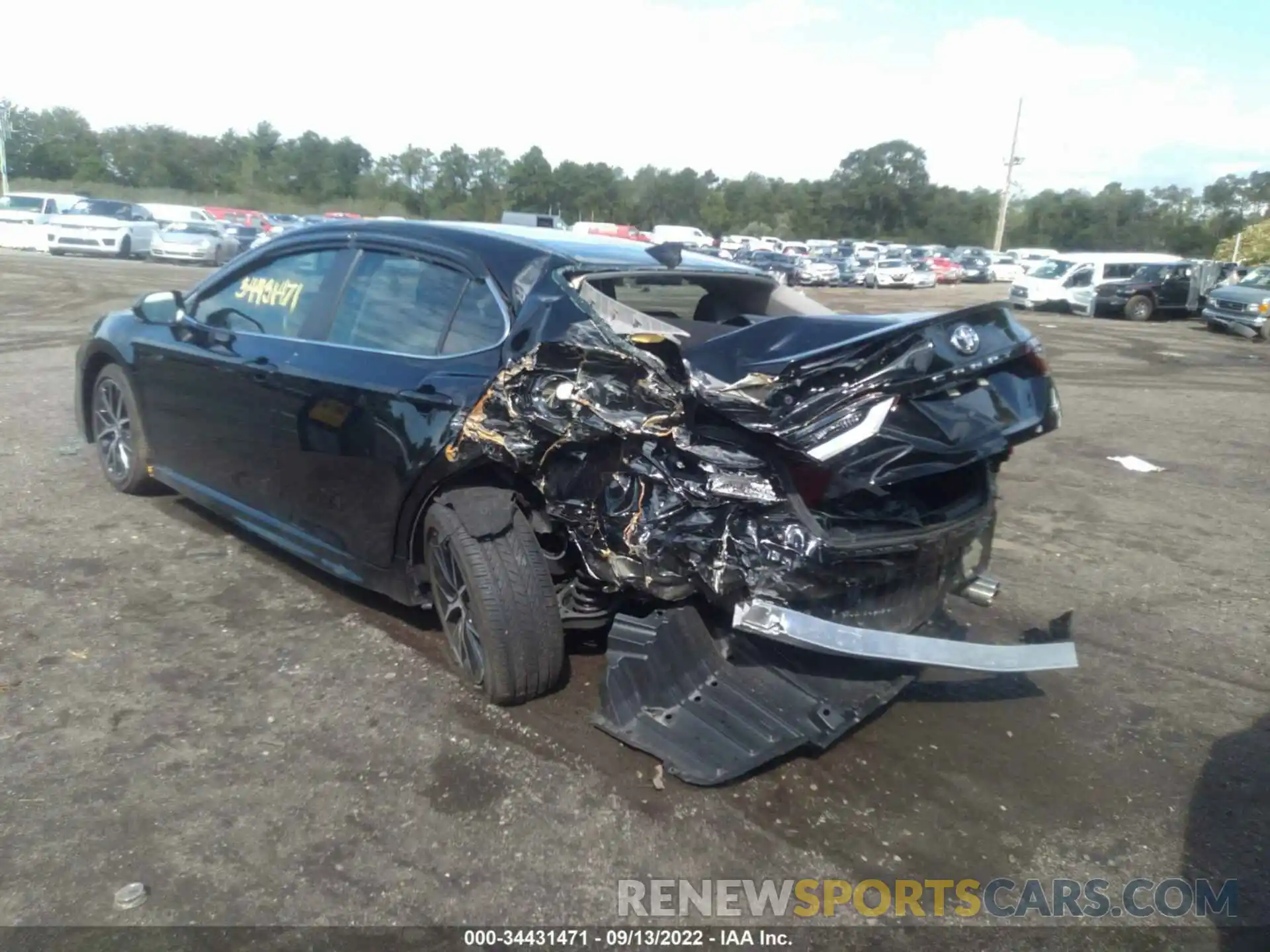 3 Photograph of a damaged car 4T1G11AK2NU683395 TOYOTA CAMRY 2022