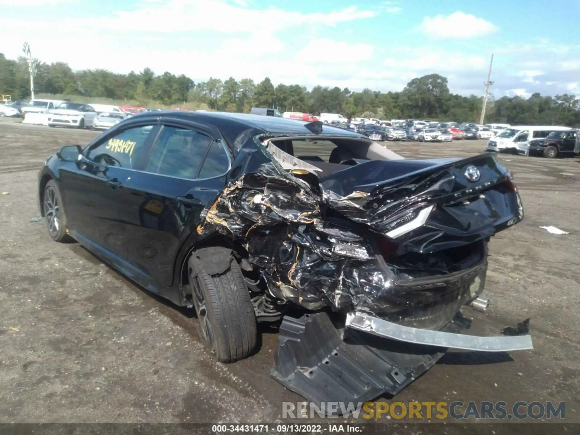 6 Photograph of a damaged car 4T1G11AK2NU683395 TOYOTA CAMRY 2022