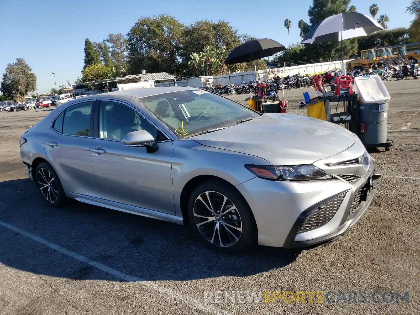 1 Photograph of a damaged car 4T1G11AK3NU001401 TOYOTA CAMRY 2022