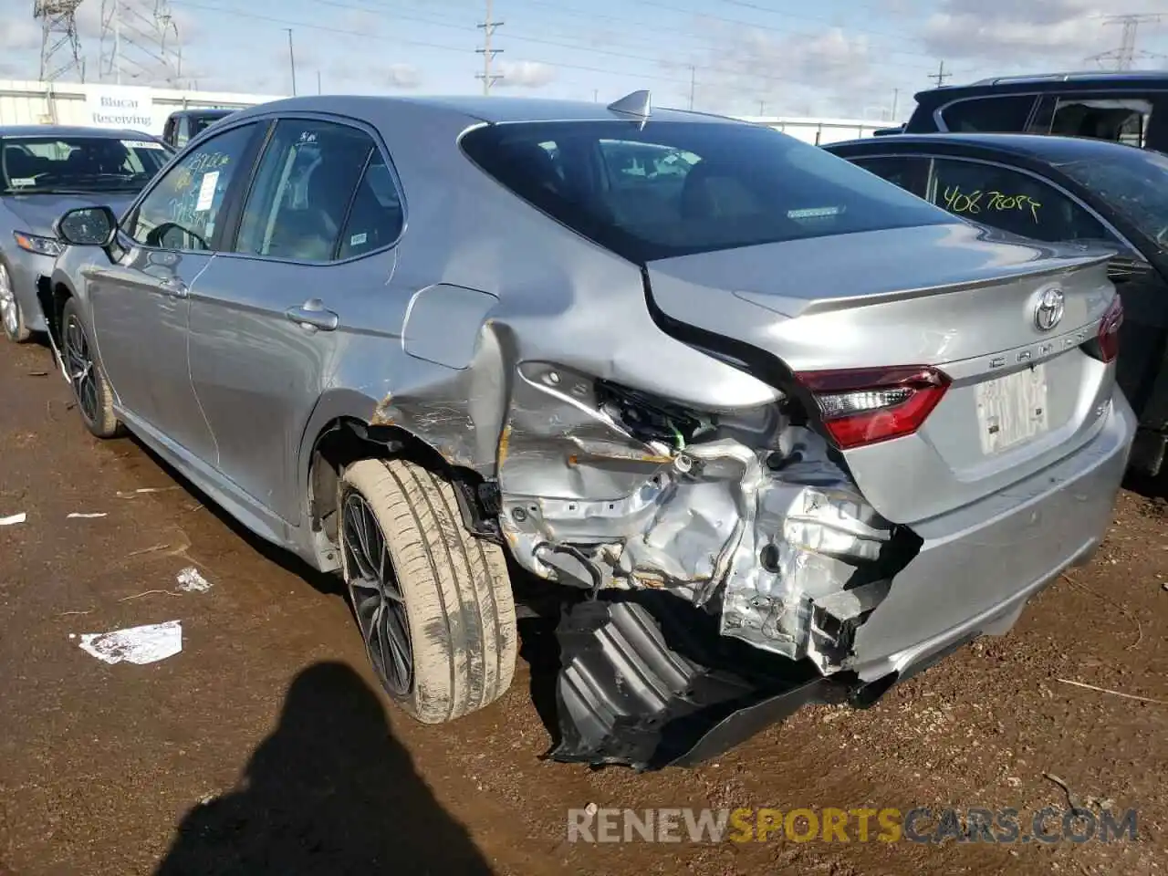 3 Photograph of a damaged car 4T1G11AK3NU009577 TOYOTA CAMRY 2022