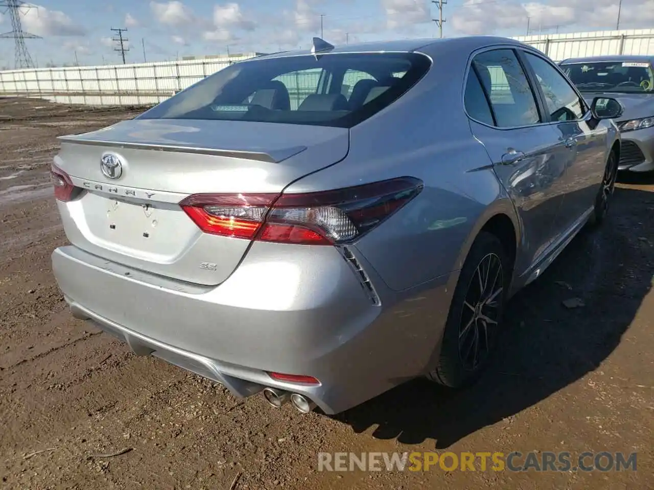 4 Photograph of a damaged car 4T1G11AK3NU009577 TOYOTA CAMRY 2022