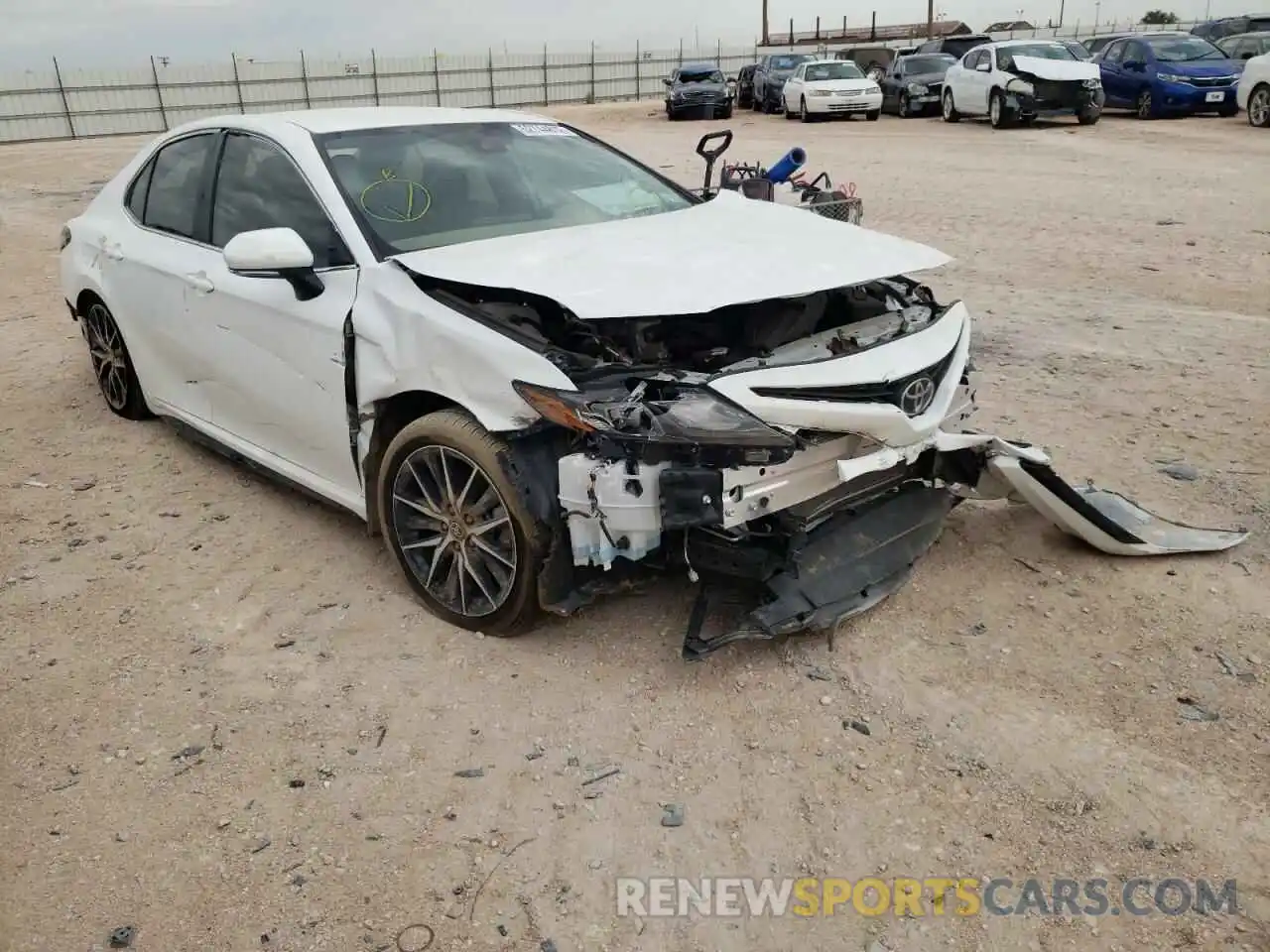 1 Photograph of a damaged car 4T1G11AK3NU621973 TOYOTA CAMRY 2022