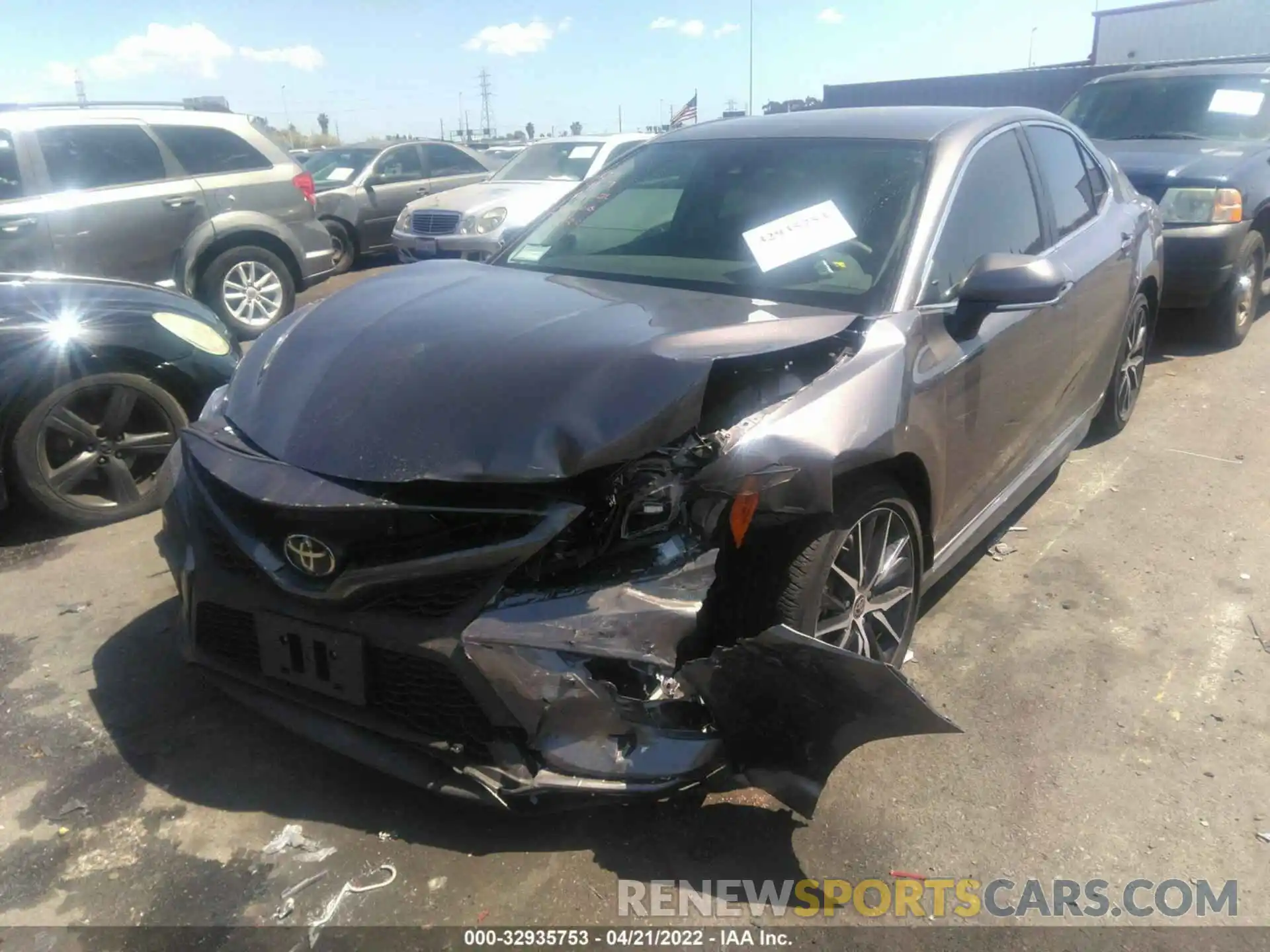 2 Photograph of a damaged car 4T1G11AK3NU627661 TOYOTA CAMRY 2022