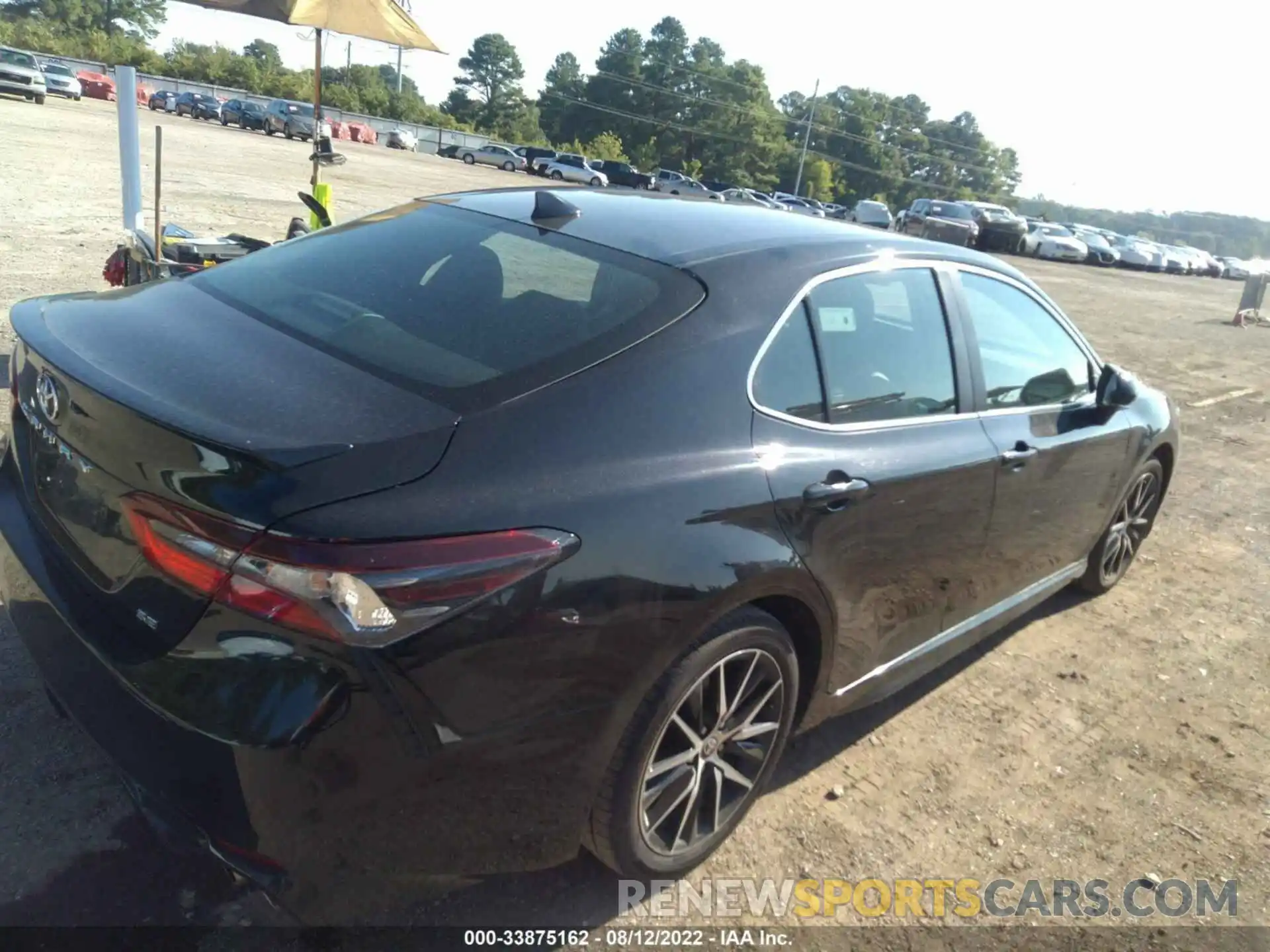 4 Photograph of a damaged car 4T1G11AK3NU639504 TOYOTA CAMRY 2022