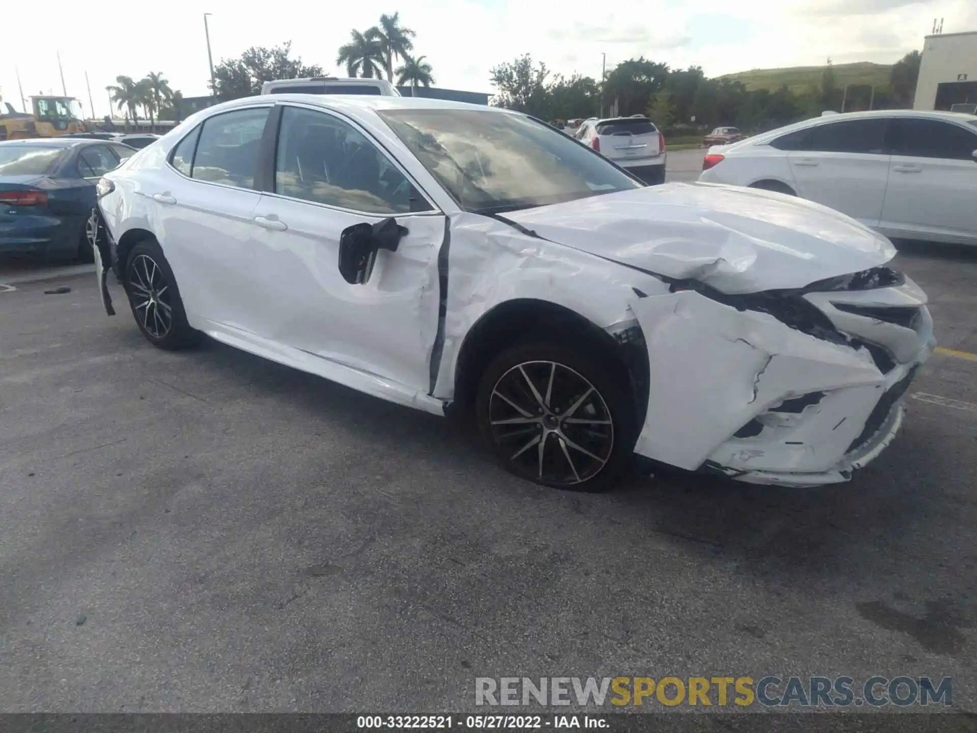 1 Photograph of a damaged car 4T1G11AK3NU643861 TOYOTA CAMRY 2022