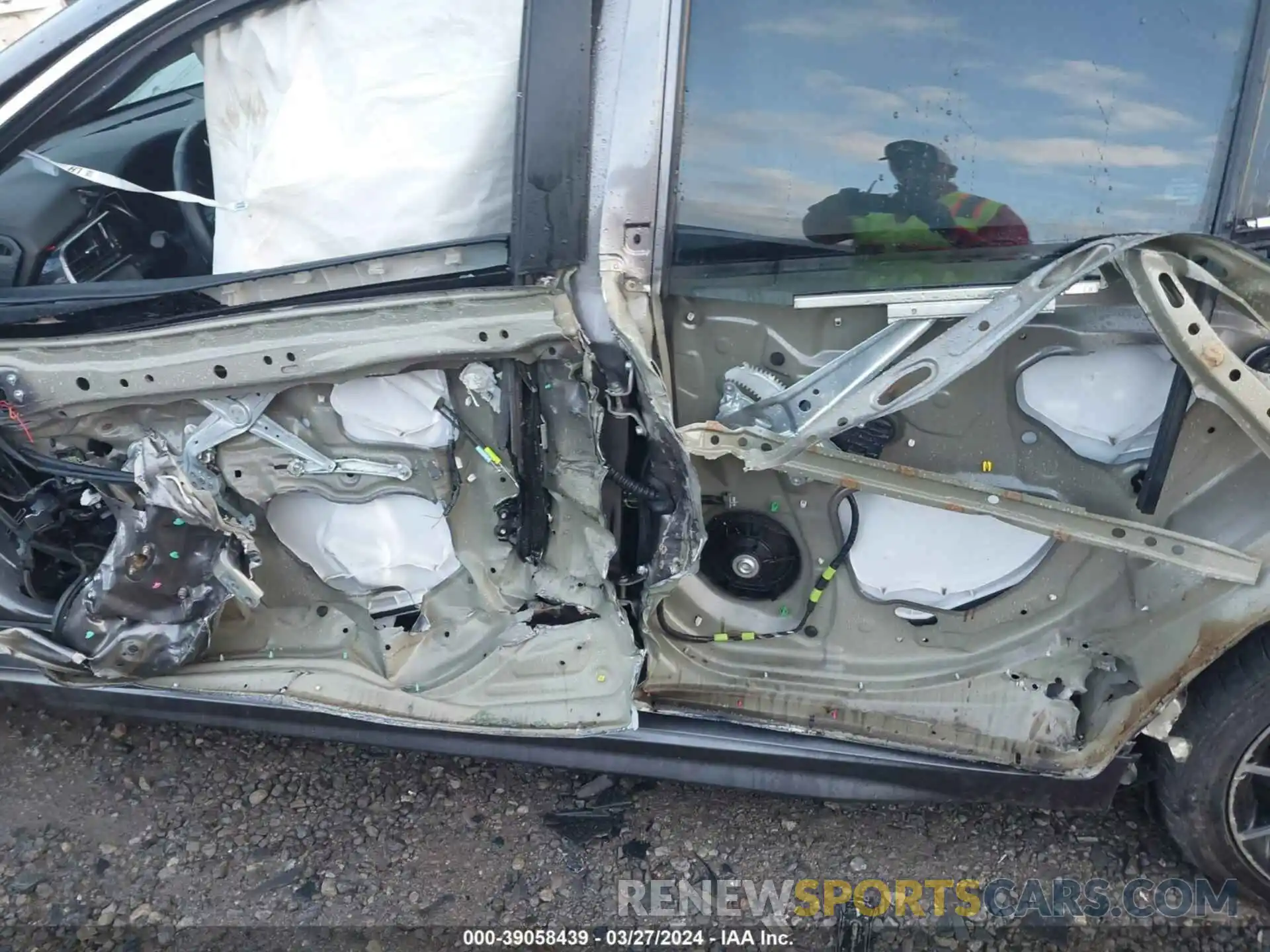 18 Photograph of a damaged car 4T1G11AK3NU645688 TOYOTA CAMRY 2022