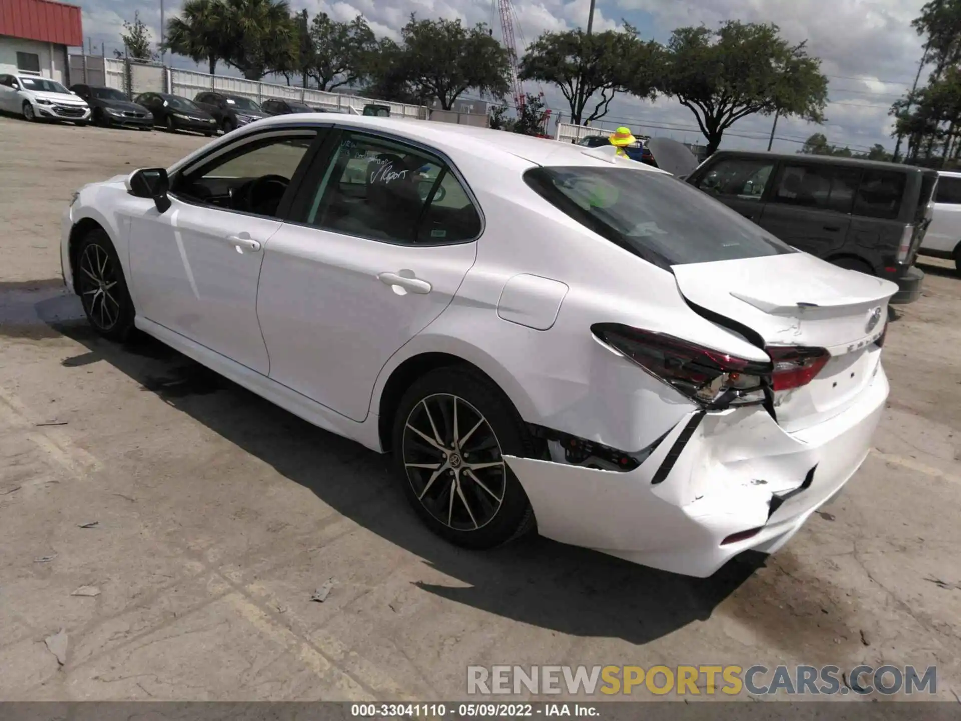 3 Photograph of a damaged car 4T1G11AK3NU658117 TOYOTA CAMRY 2022