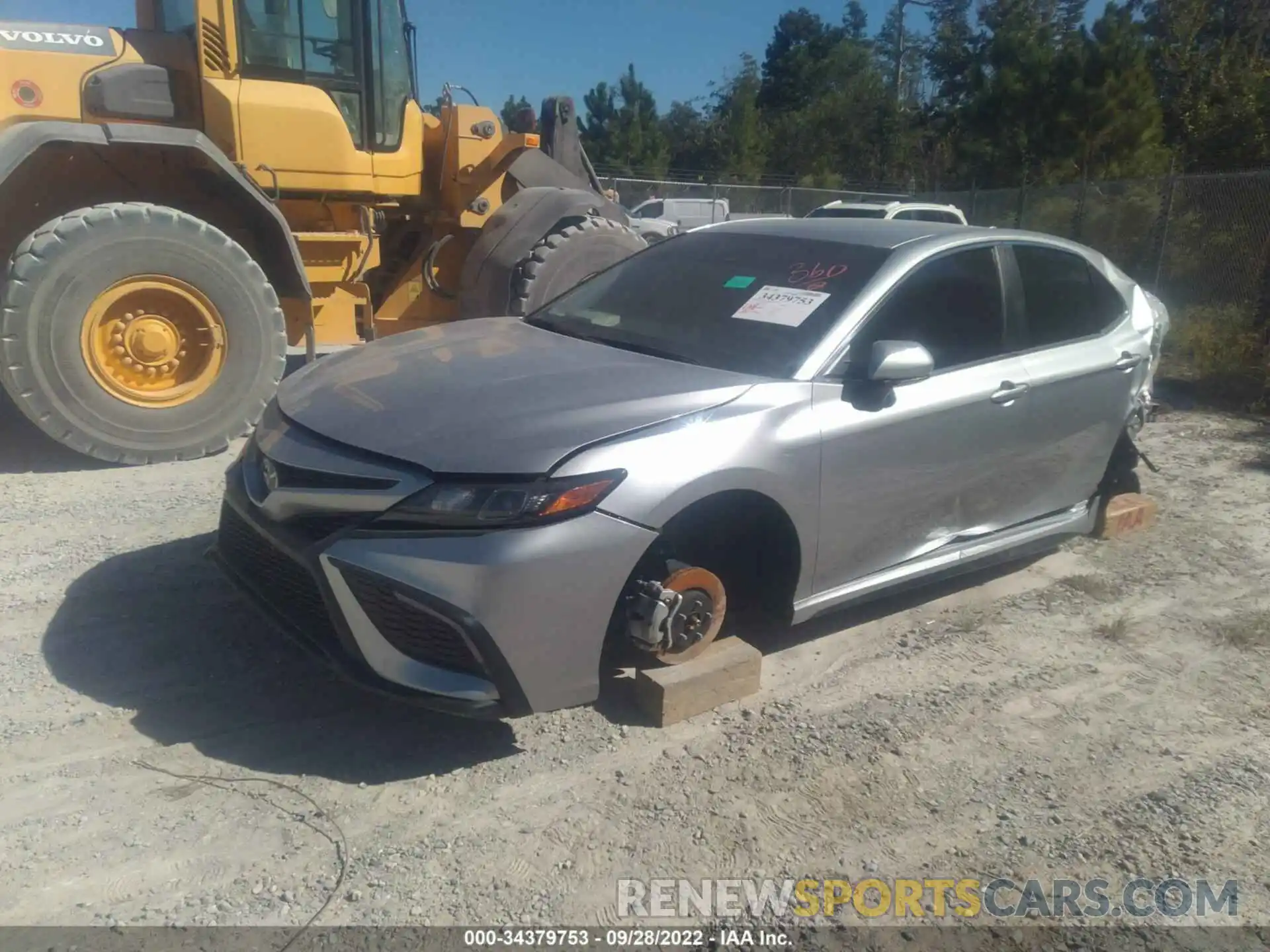 2 Photograph of a damaged car 4T1G11AK3NU662376 TOYOTA CAMRY 2022