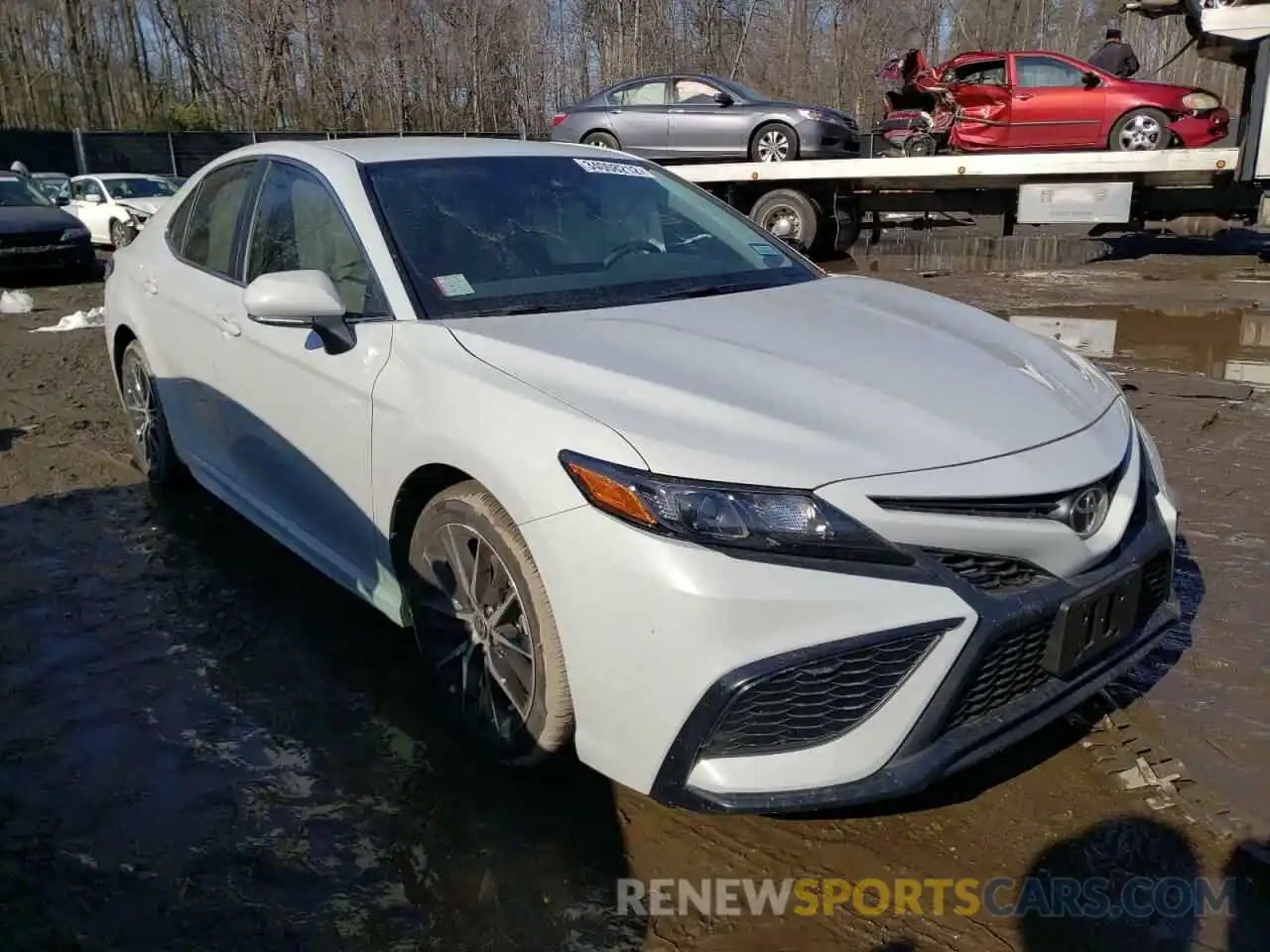 1 Photograph of a damaged car 4T1G11AK4NU003187 TOYOTA CAMRY 2022