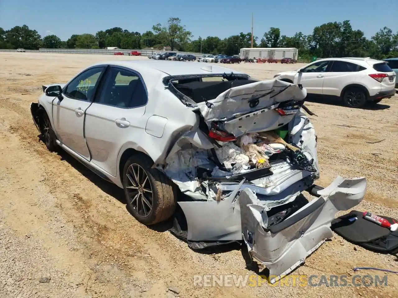 3 Photograph of a damaged car 4T1G11AK4NU019180 TOYOTA CAMRY 2022