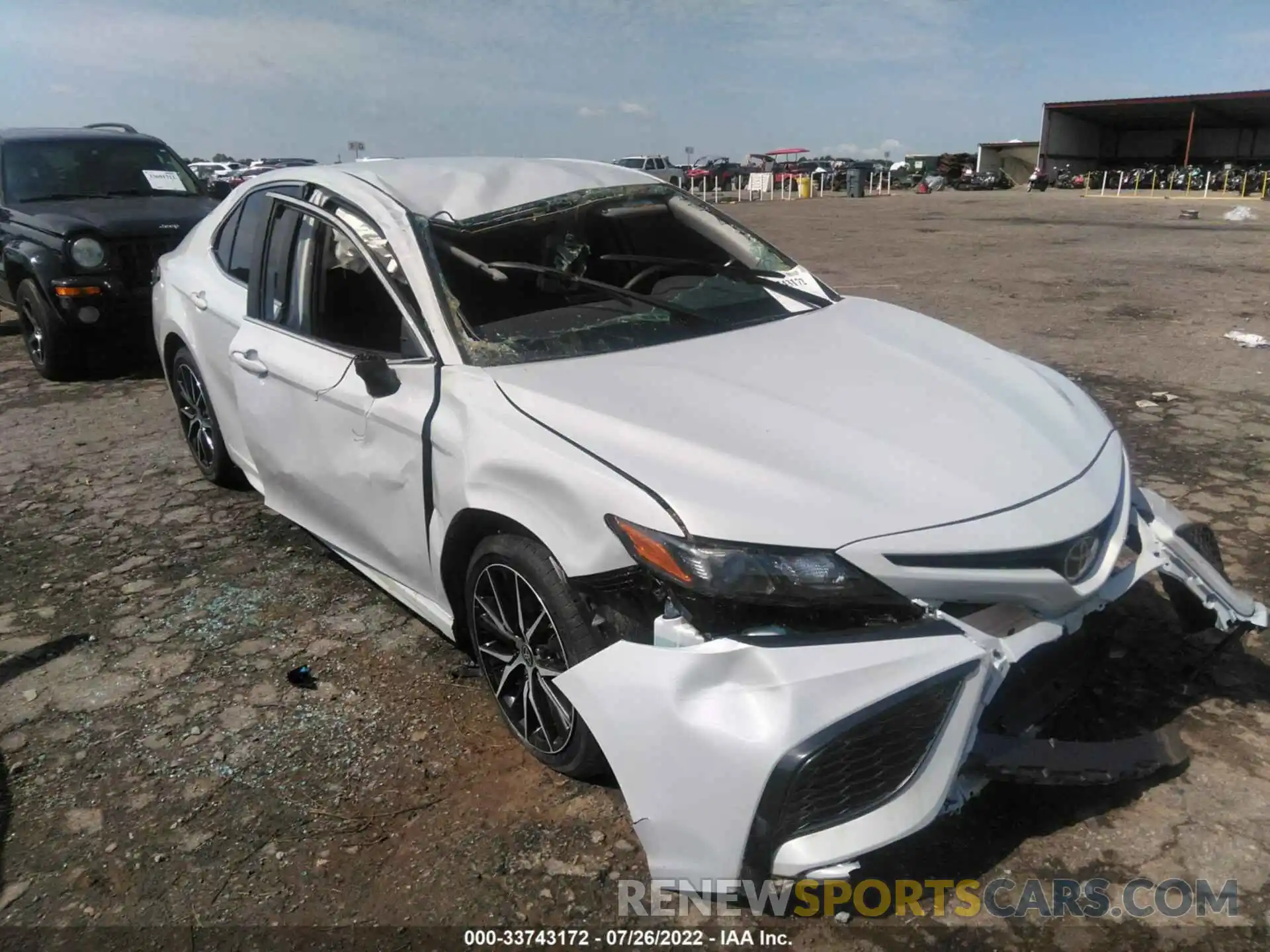 6 Photograph of a damaged car 4T1G11AK4NU062420 TOYOTA CAMRY 2022