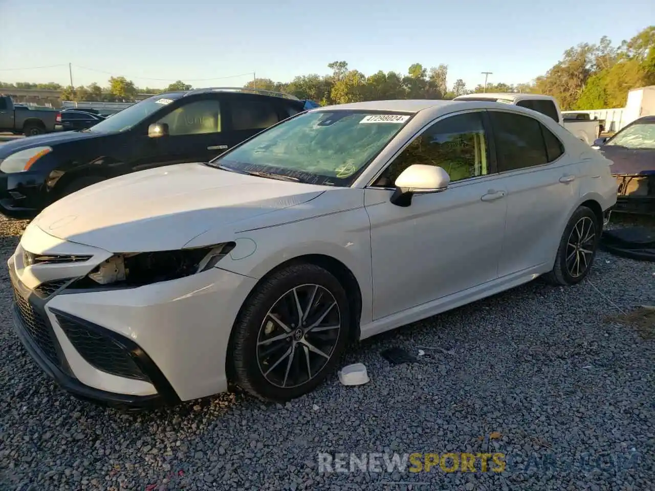 1 Photograph of a damaged car 4T1G11AK4NU073739 TOYOTA CAMRY 2022