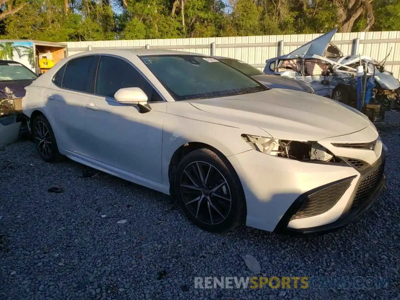 4 Photograph of a damaged car 4T1G11AK4NU073739 TOYOTA CAMRY 2022