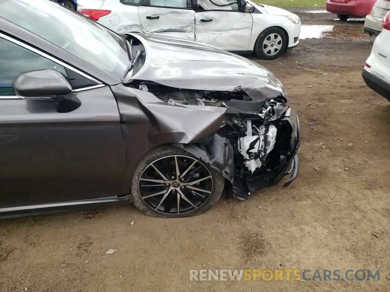 9 Photograph of a damaged car 4T1G11AK4NU625613 TOYOTA CAMRY 2022