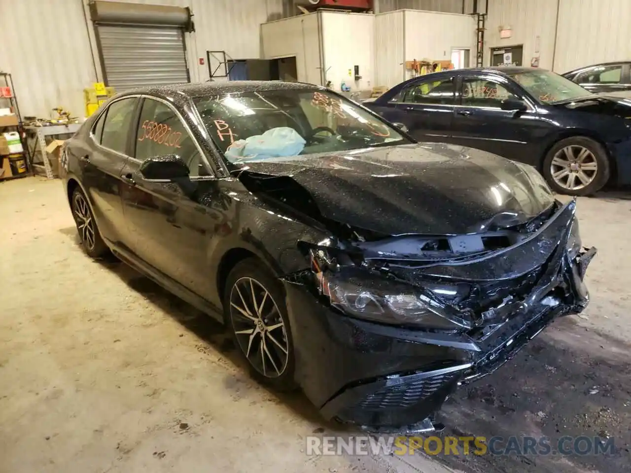 1 Photograph of a damaged car 4T1G11AK4NU686900 TOYOTA CAMRY 2022