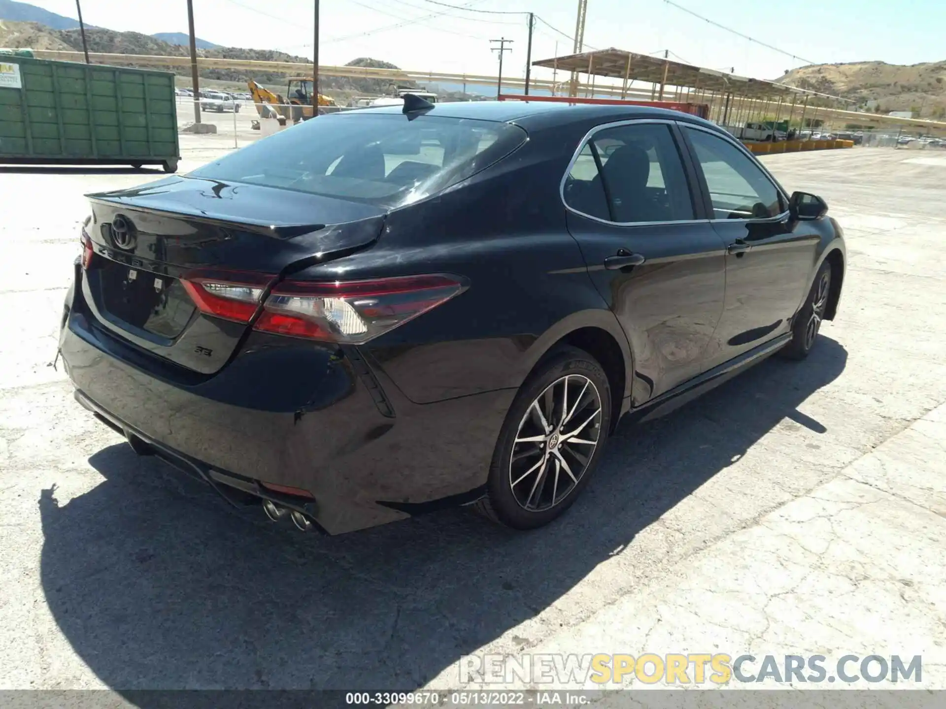 4 Photograph of a damaged car 4T1G11AK4NU687576 TOYOTA CAMRY 2022