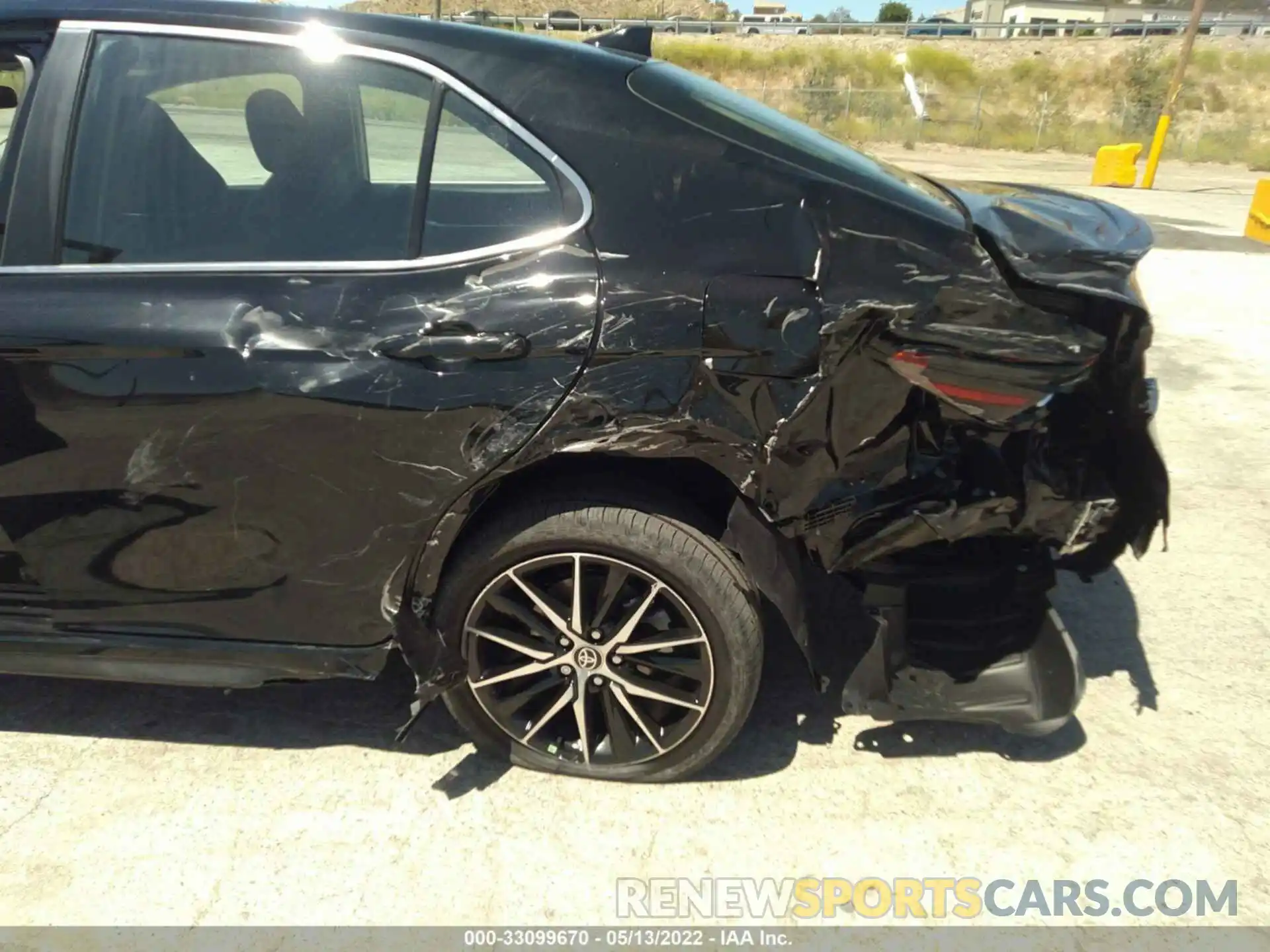 6 Photograph of a damaged car 4T1G11AK4NU687576 TOYOTA CAMRY 2022