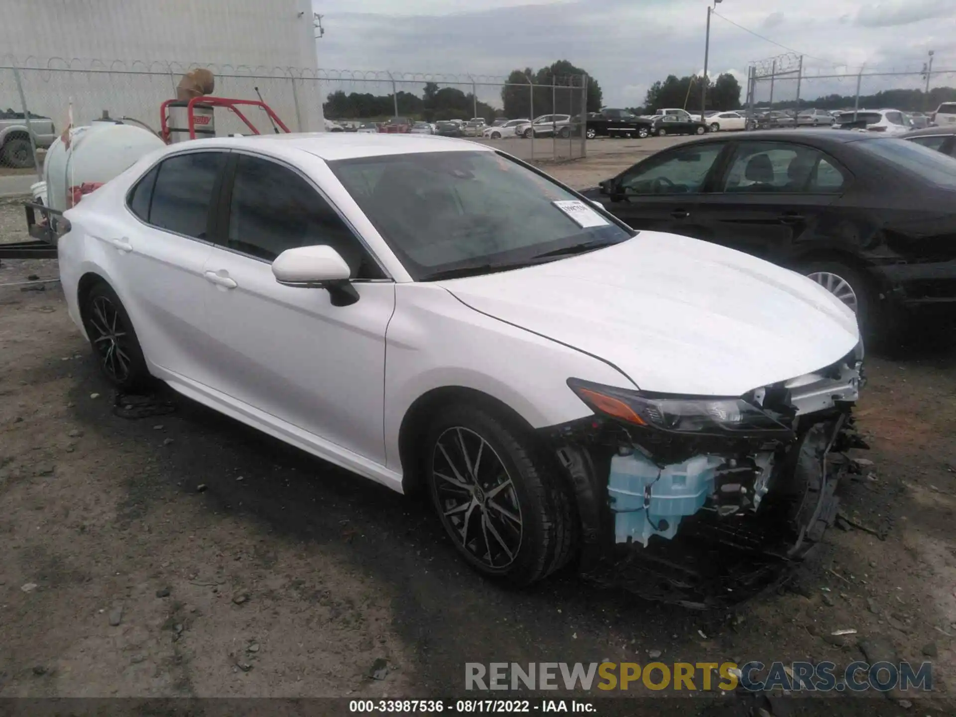 1 Photograph of a damaged car 4T1G11AK4NU714985 TOYOTA CAMRY 2022