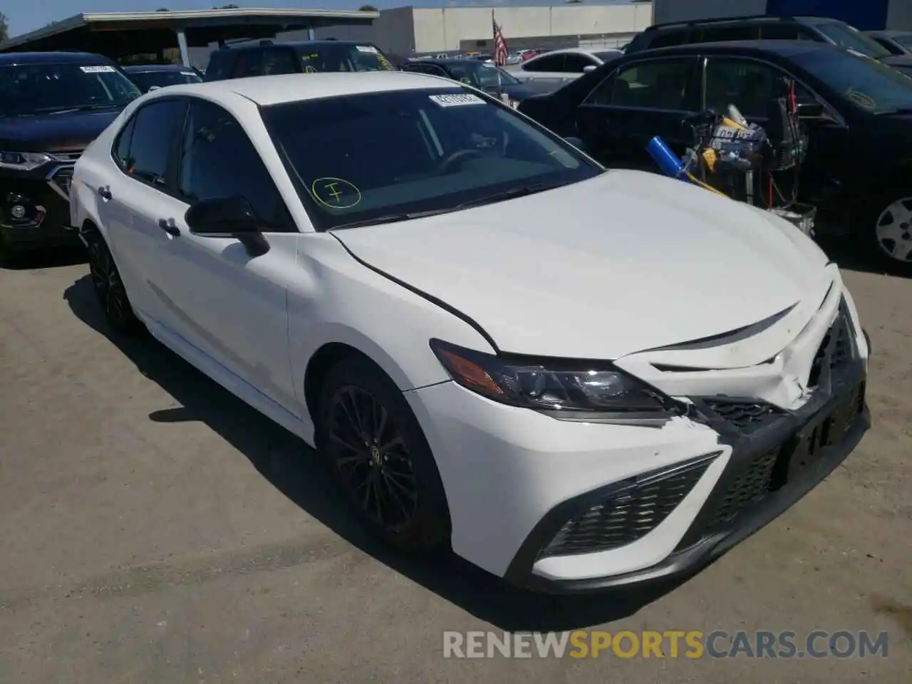 1 Photograph of a damaged car 4T1G11AK5NU008687 TOYOTA CAMRY 2022