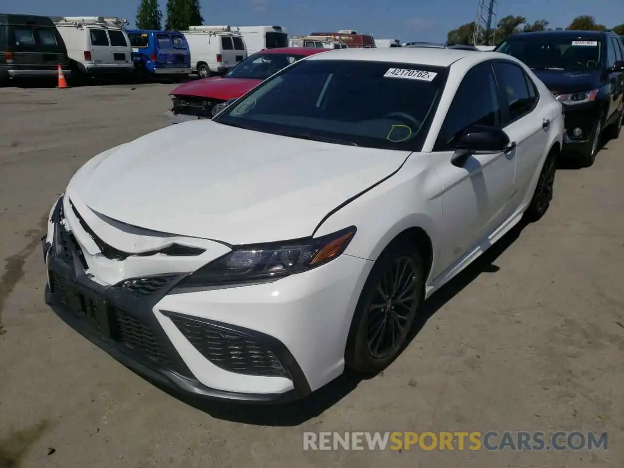 2 Photograph of a damaged car 4T1G11AK5NU008687 TOYOTA CAMRY 2022