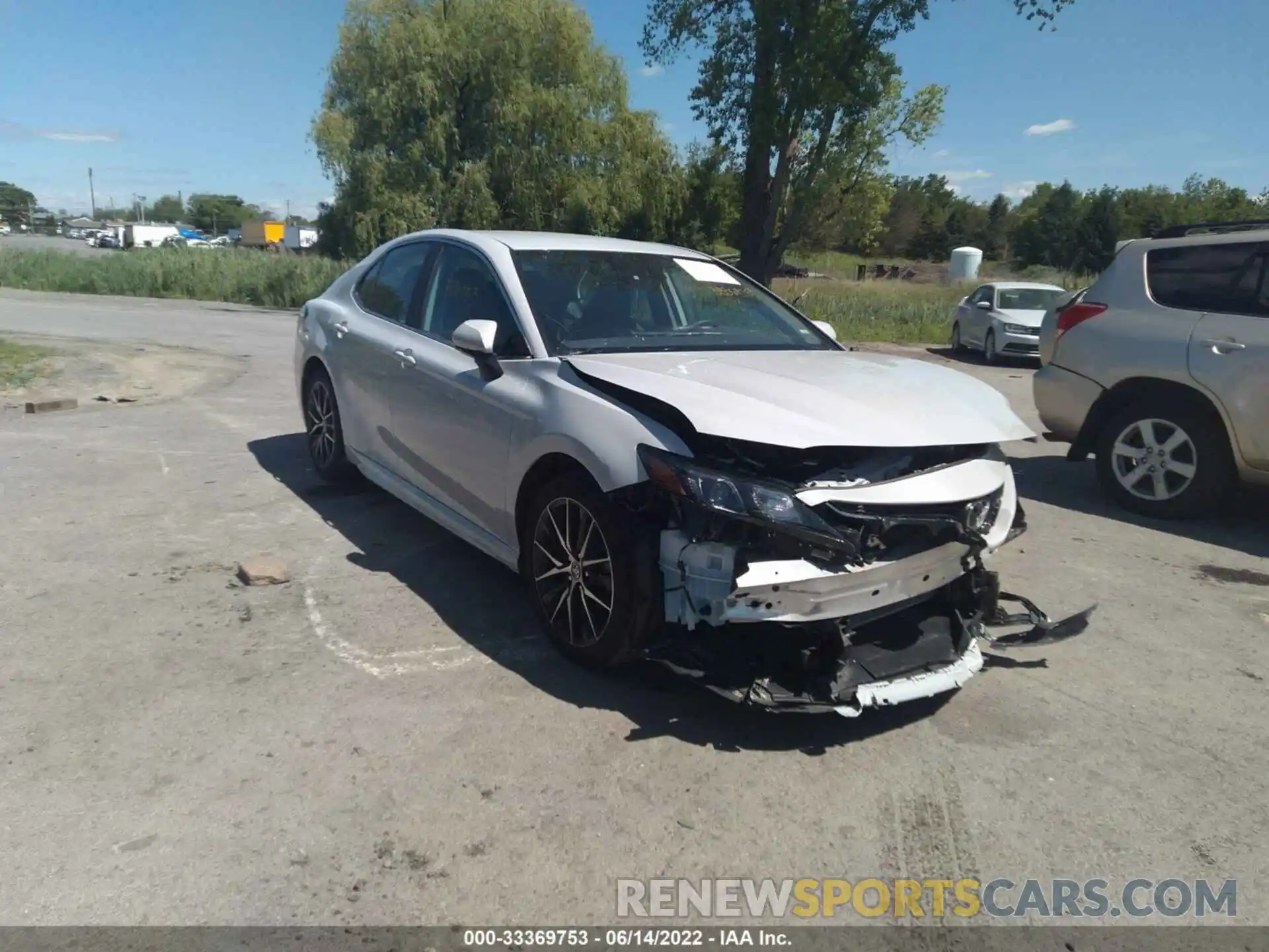 1 Photograph of a damaged car 4T1G11AK5NU013520 TOYOTA CAMRY 2022