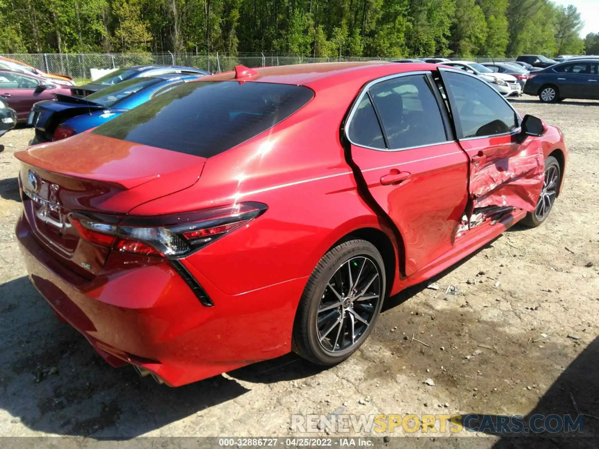 4 Photograph of a damaged car 4T1G11AK5NU018488 TOYOTA CAMRY 2022